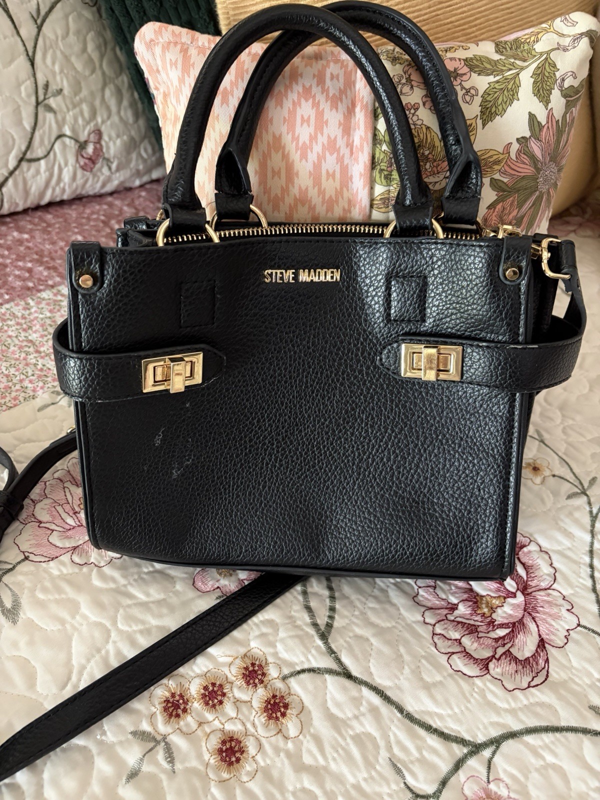 Steve Madden Black Pebbled Satchel Top Handle Bag Detachable Strap Zip Gold