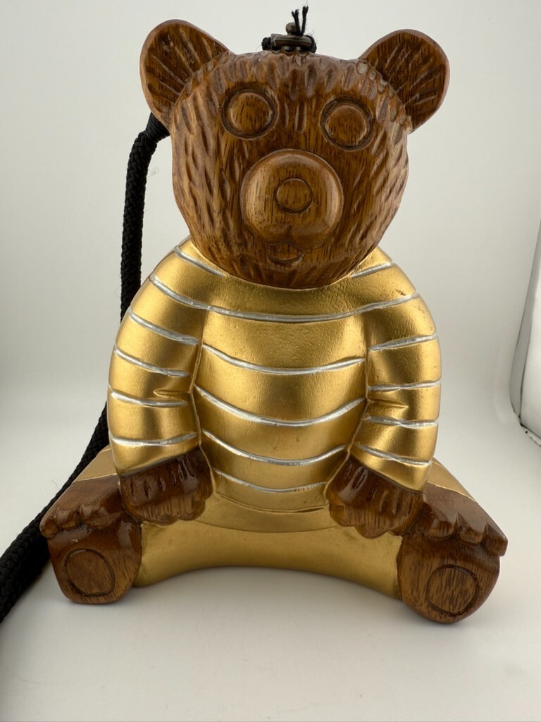 Timmy Woods Acacia Wood Bear Shoulder Bag Purse Gold & White Shirt With Tag