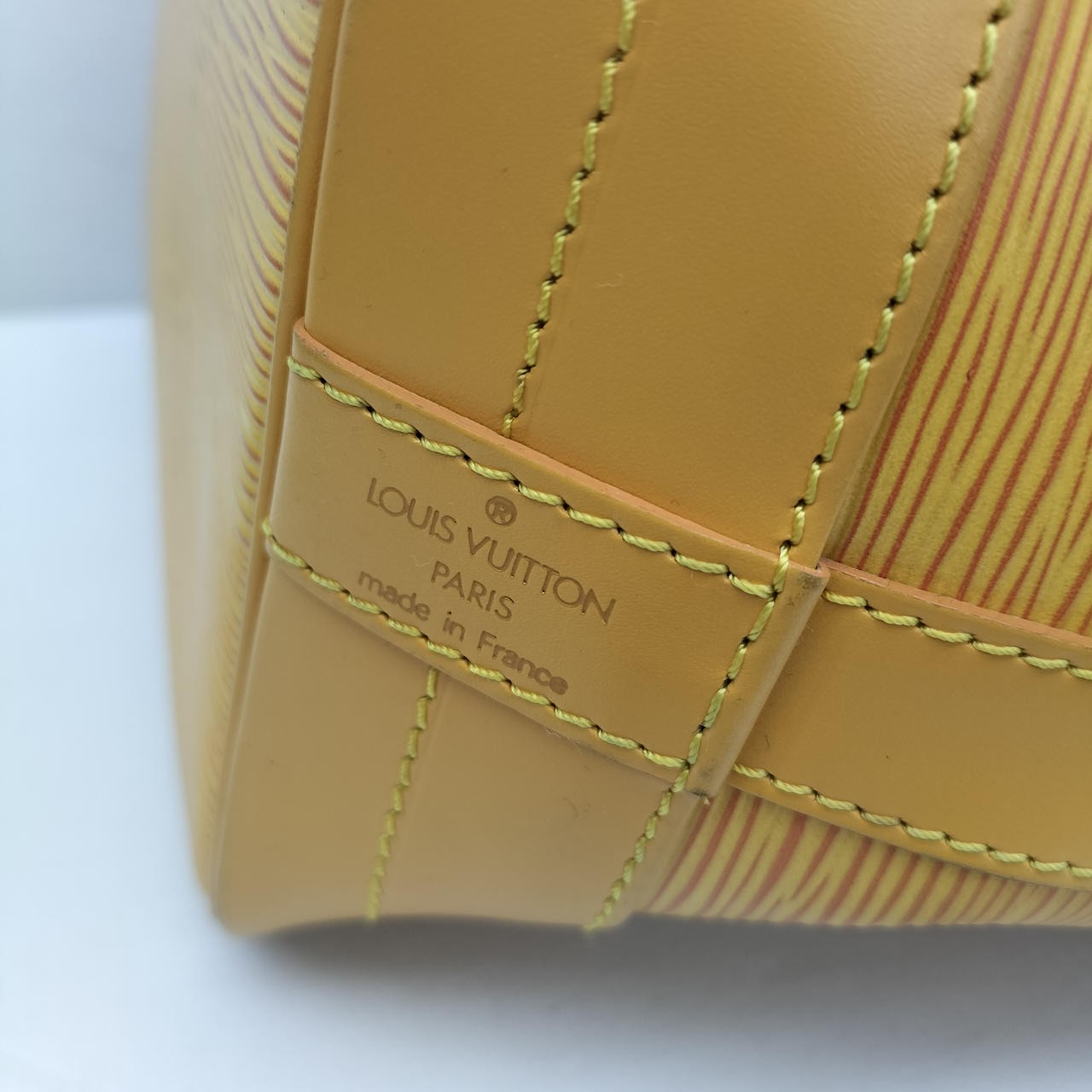 Louis Vuitton Shoulder Bag Epi Leather Noe M44009 Size Width 13.8 inches Women