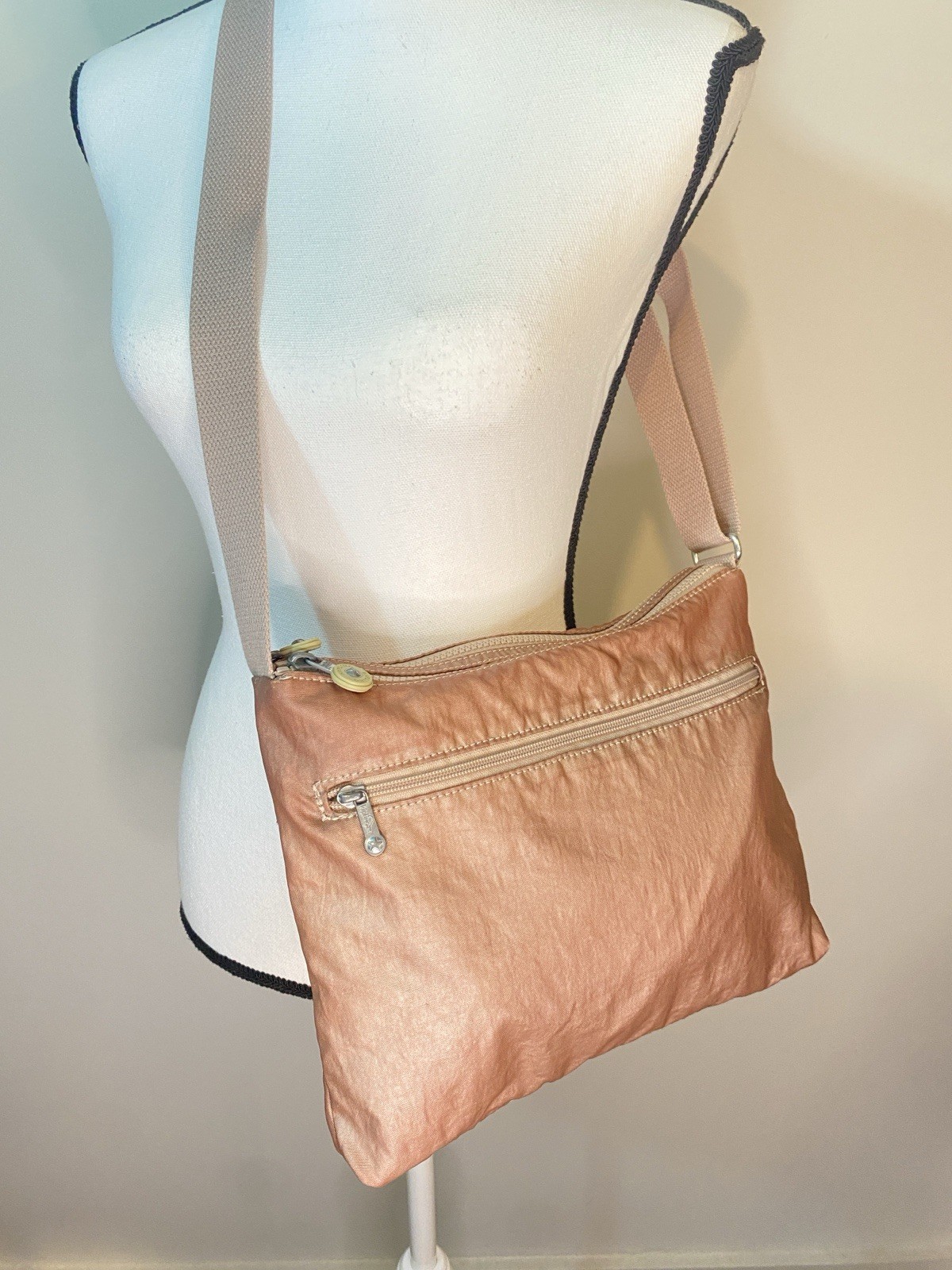 Kipling Alvar Women’s Metallic Pink Crossbody Bag 12″H X 10″W Zip Closure