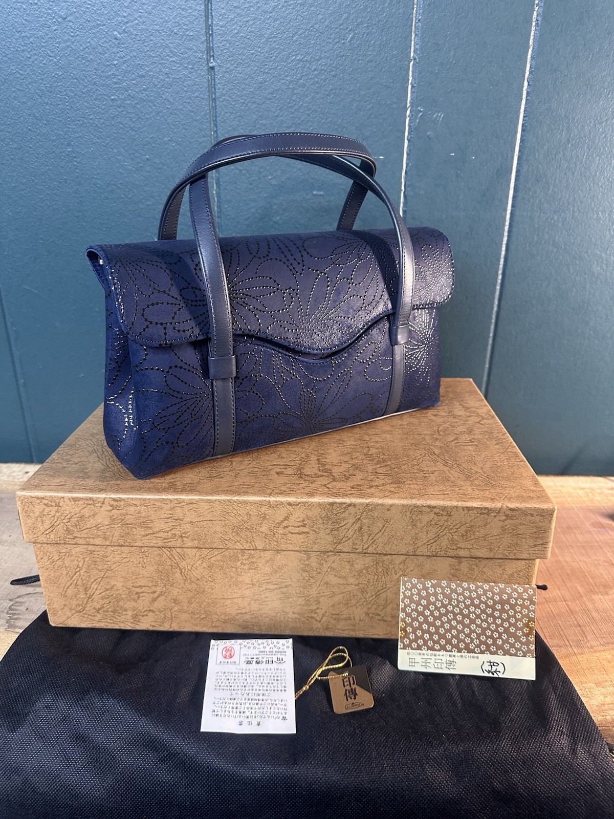 Inden-Ya Indigo Deer Leather Handbag Urushi Floral Japan Box Set