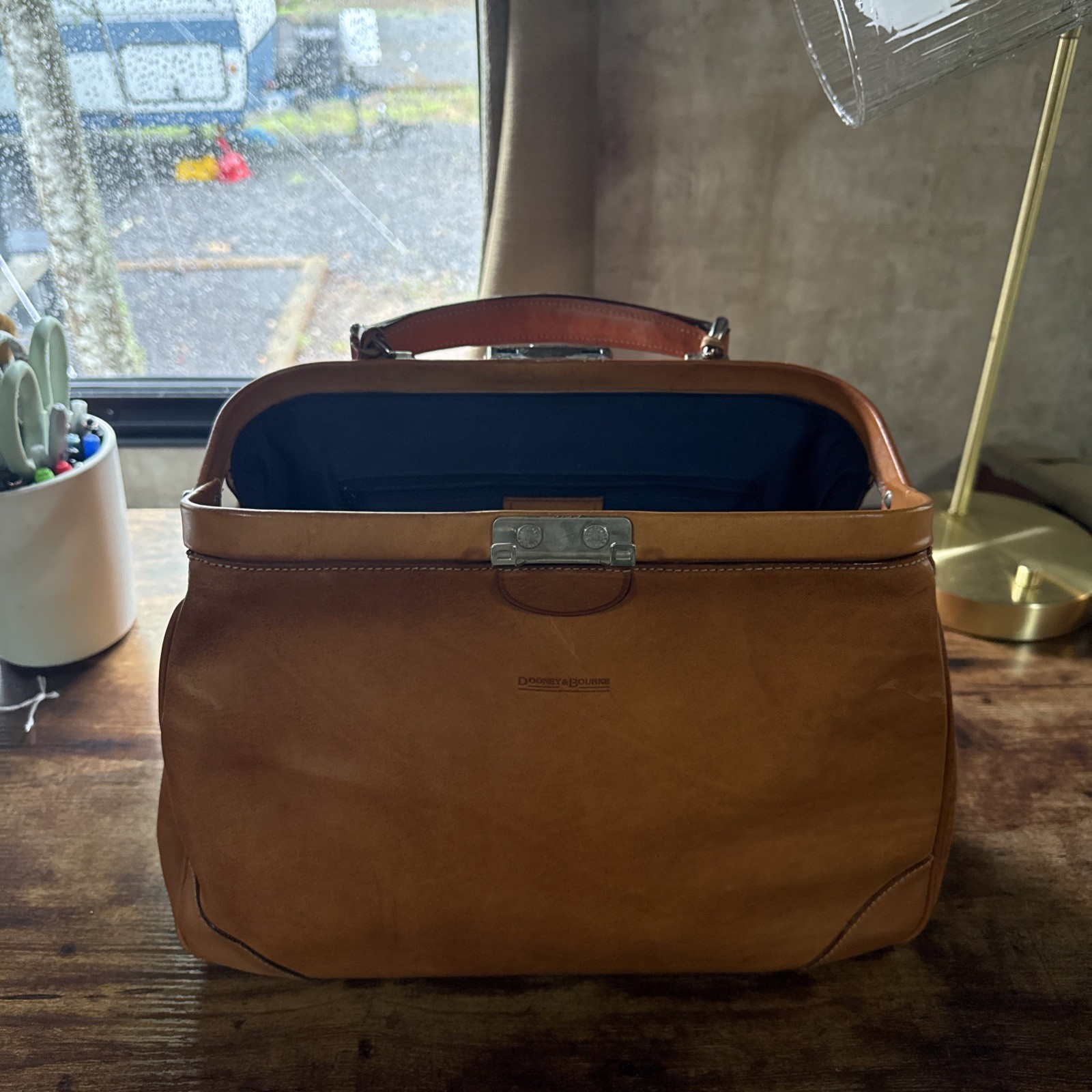 Vintage Dooney and Bourke Doctors Cognac Leather Top Handle Bag Italian RARE