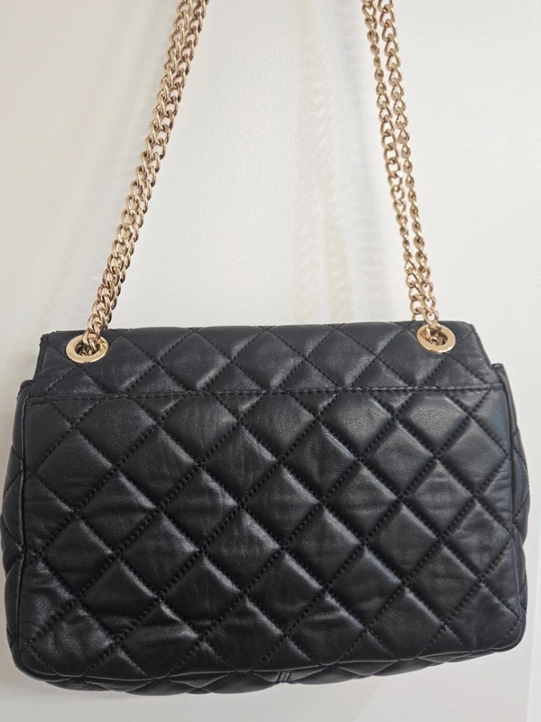 Michael Kors Black Quilted Shoulder Flap Bag W/Gold Chain Strap Turn Lock Medium