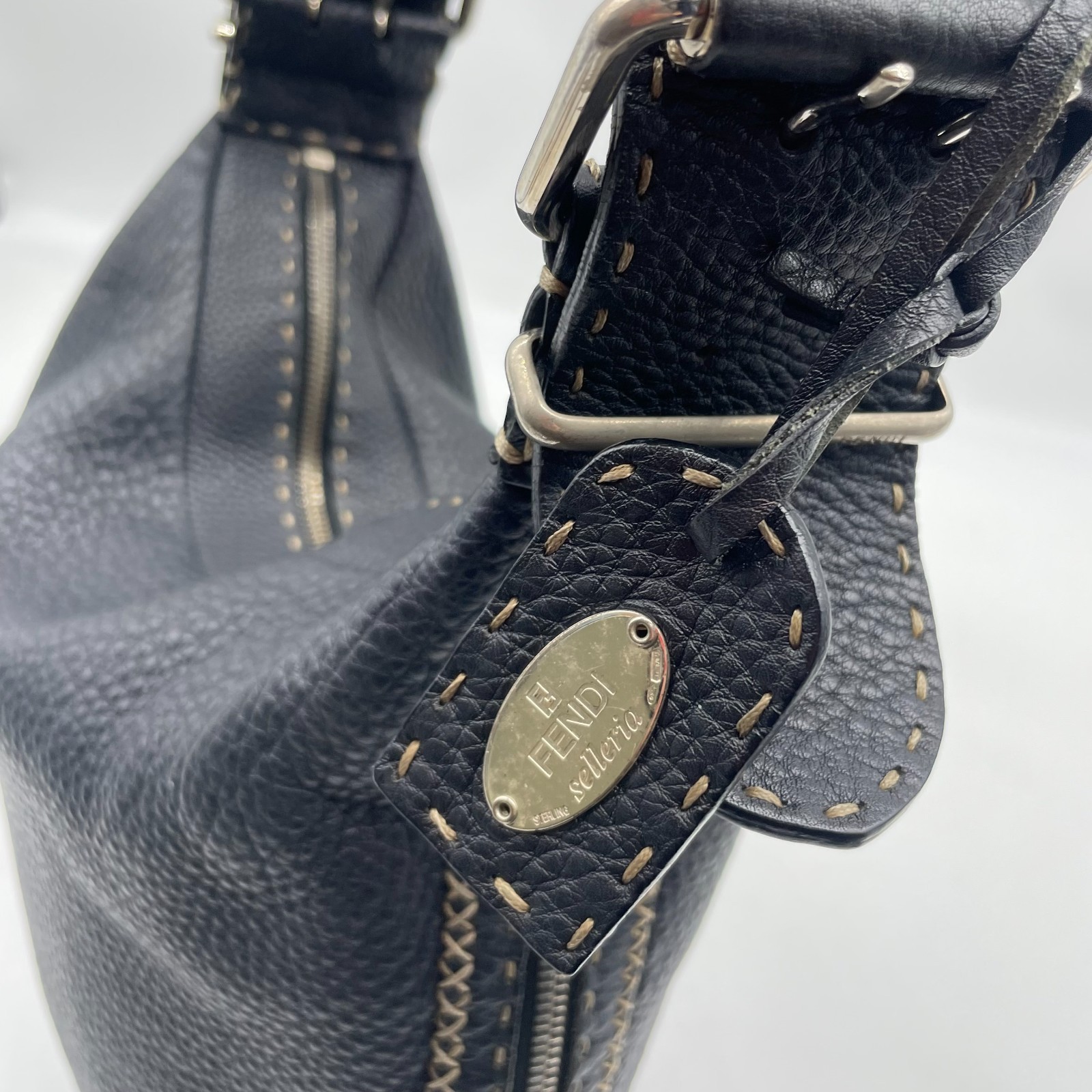 Fendi Selleria Hobo One Shoulder bag Leather Handbag Black Y2K Authentic