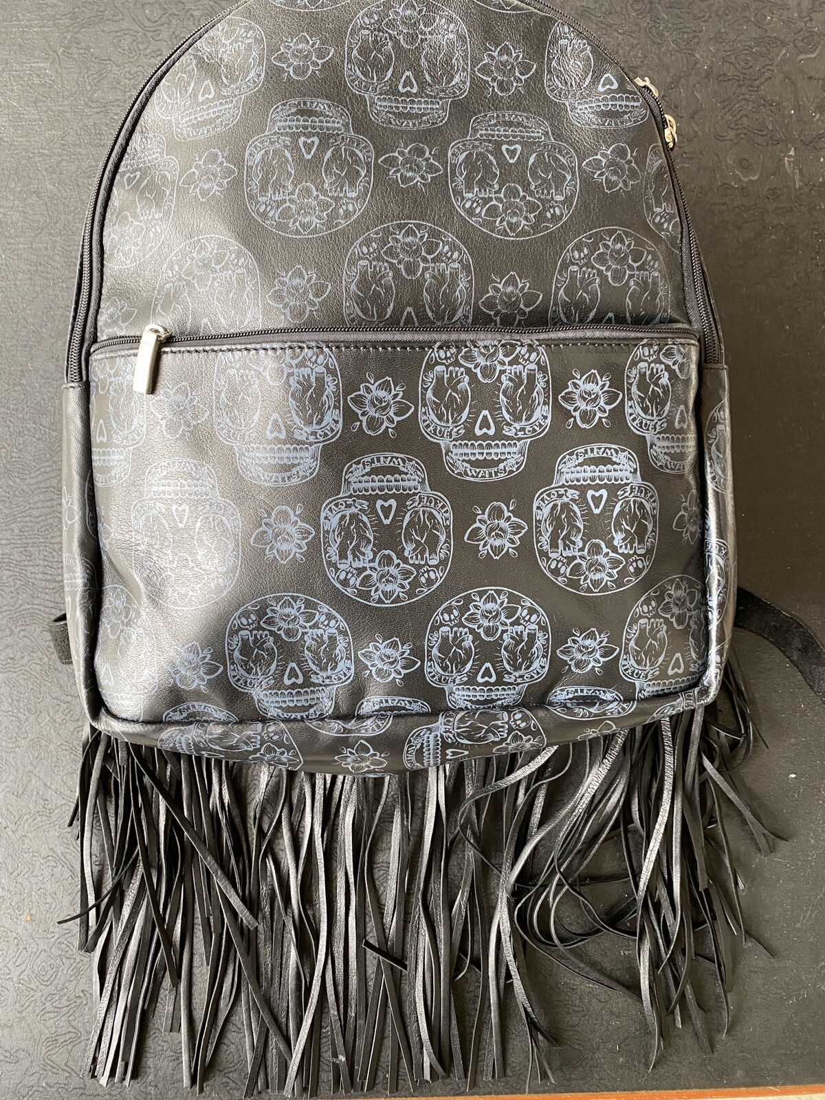 BEAUTIFUL LARETTAMIA BLACK LEATHER BACKPACK – SKULL Calavera PATTERN WITH FRINGE