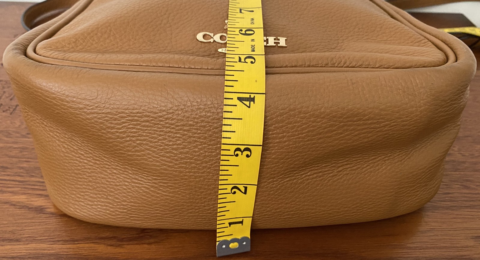 Coach Cammie C8315 Tan Camel Leather Bucket Handbag Gold Chain Crossbody
