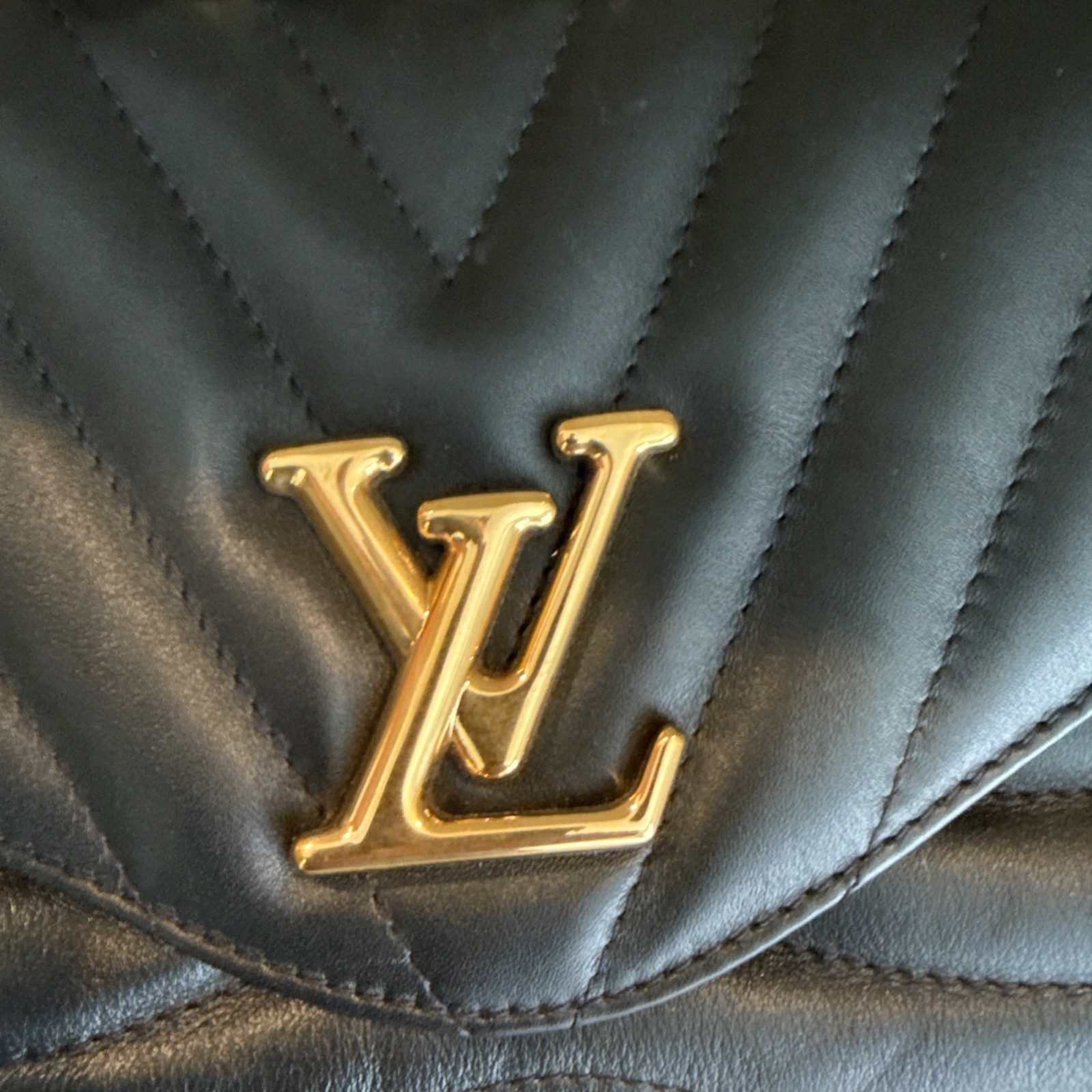 Louis Vuitton New Wave Chain Shoulder Bag Black Leather