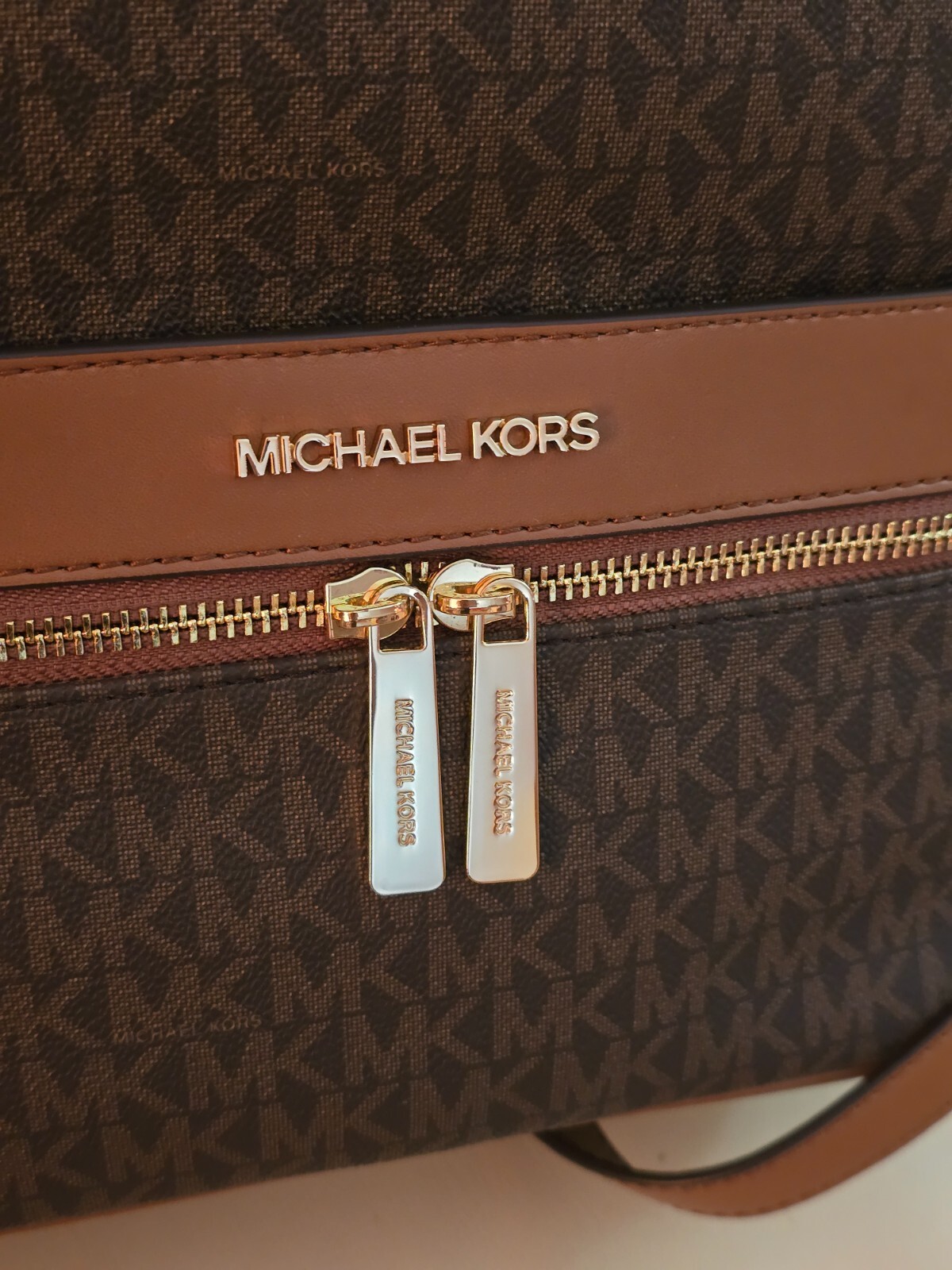 Michael Kors Kenly Medium Backpack / Large Travel Continental Wallet Bundle