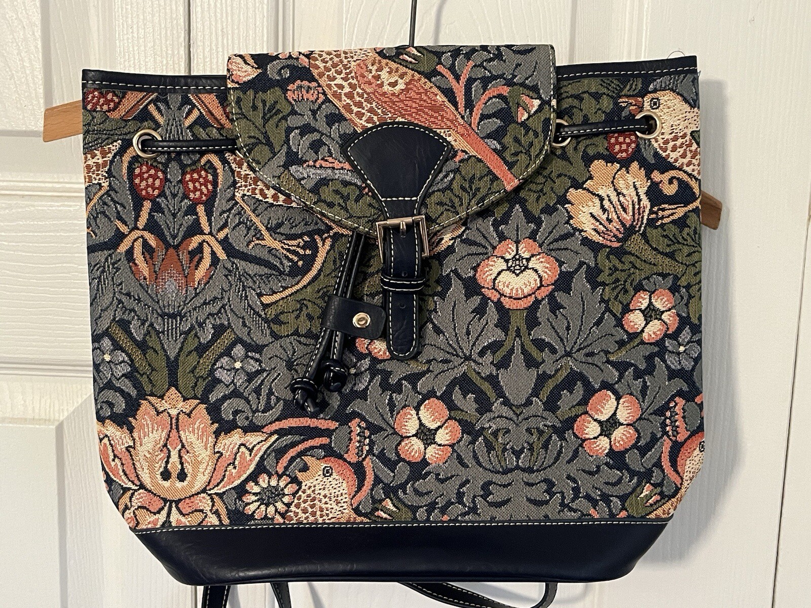 Signare “The Art” Tapestry Bag Backpack Birds Floral Multicolor NWOT