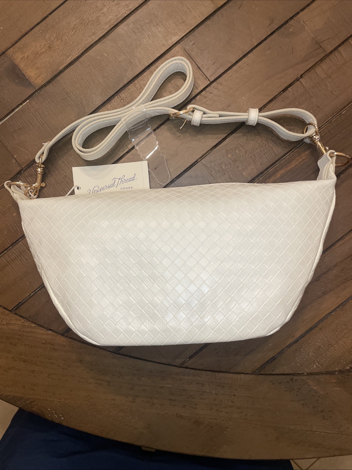 Universal Thread Goods Co. Womens Off White Essential Sling Crossbody Purse NWT