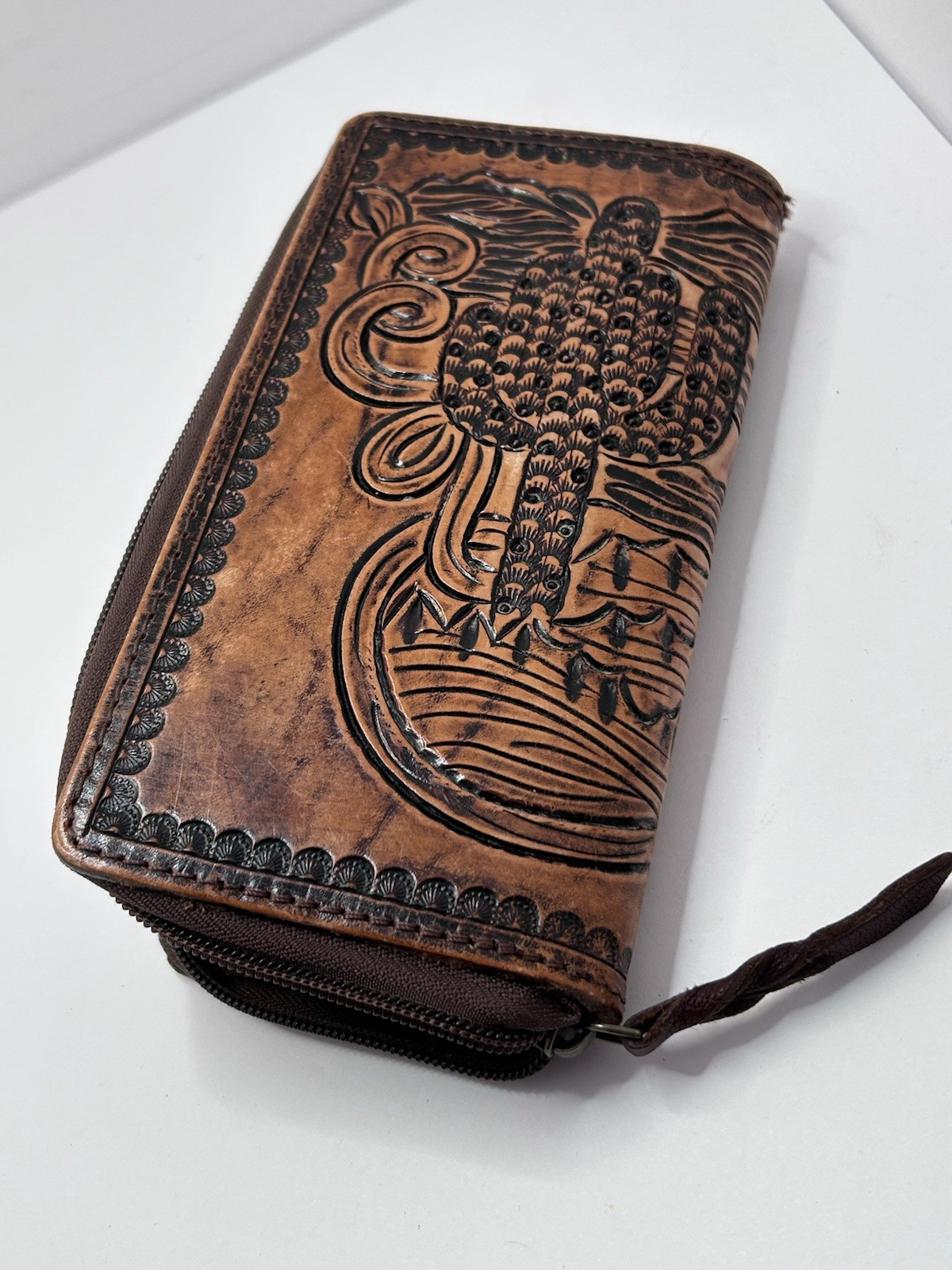 AD AMERICAN DARLING HAND CARVED LEATHER WALLET TAN BROWN WITH CACTUS EUC