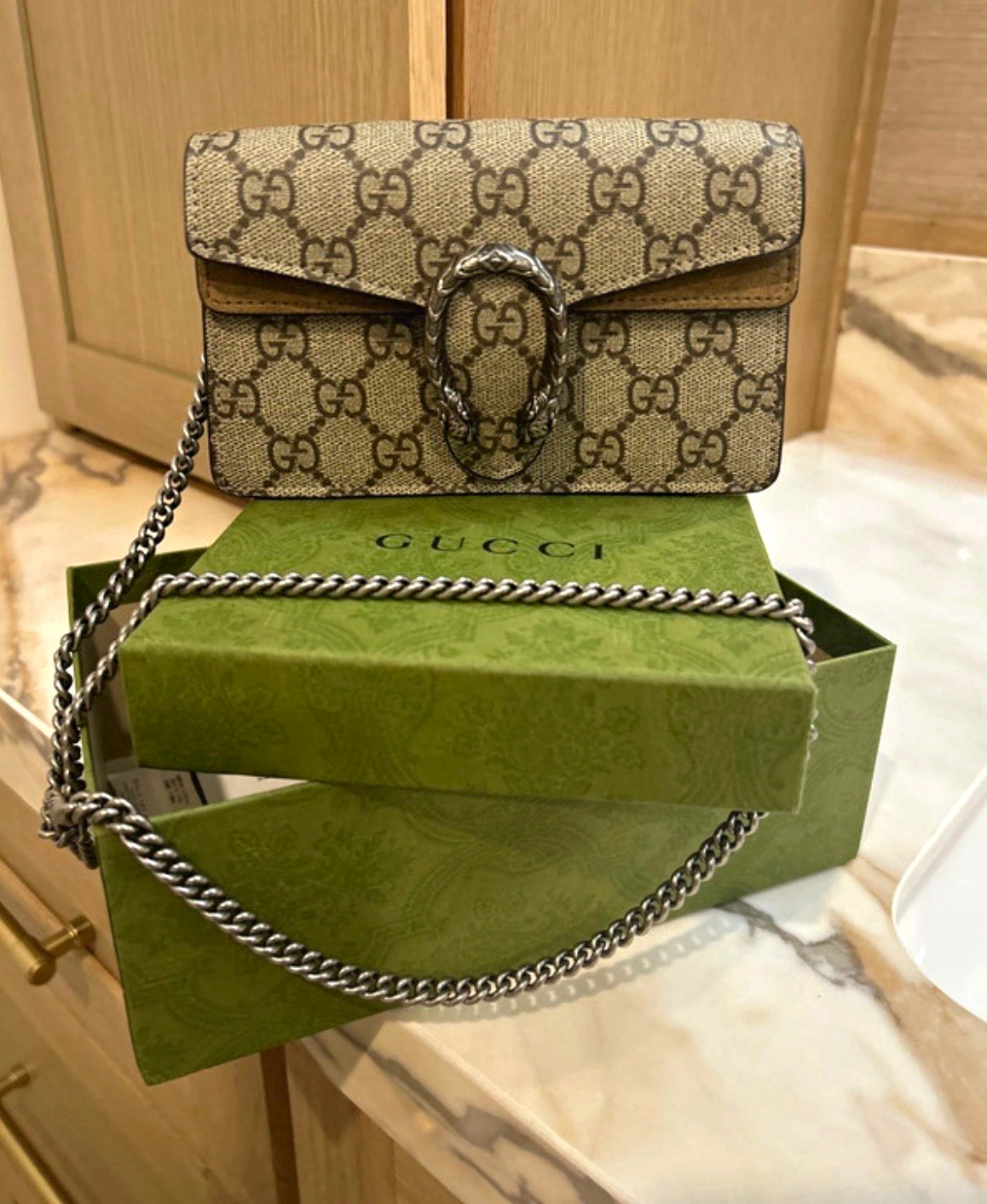 Gucci GG mini Dionysus Crossbody Bag Beige/Brown Silver Chain Strap Clasp