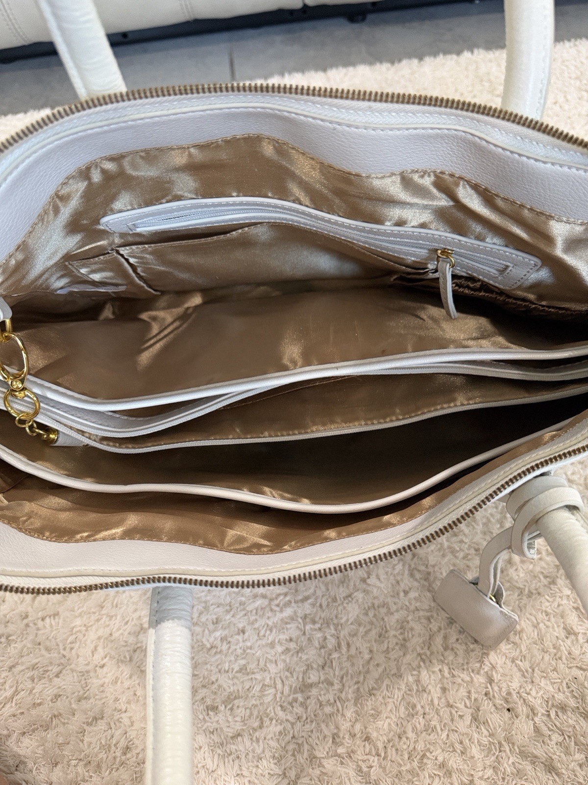 JOY & IMAN White Pebbled Satchel Top Handle Bag Zip Closure Gold Hardware