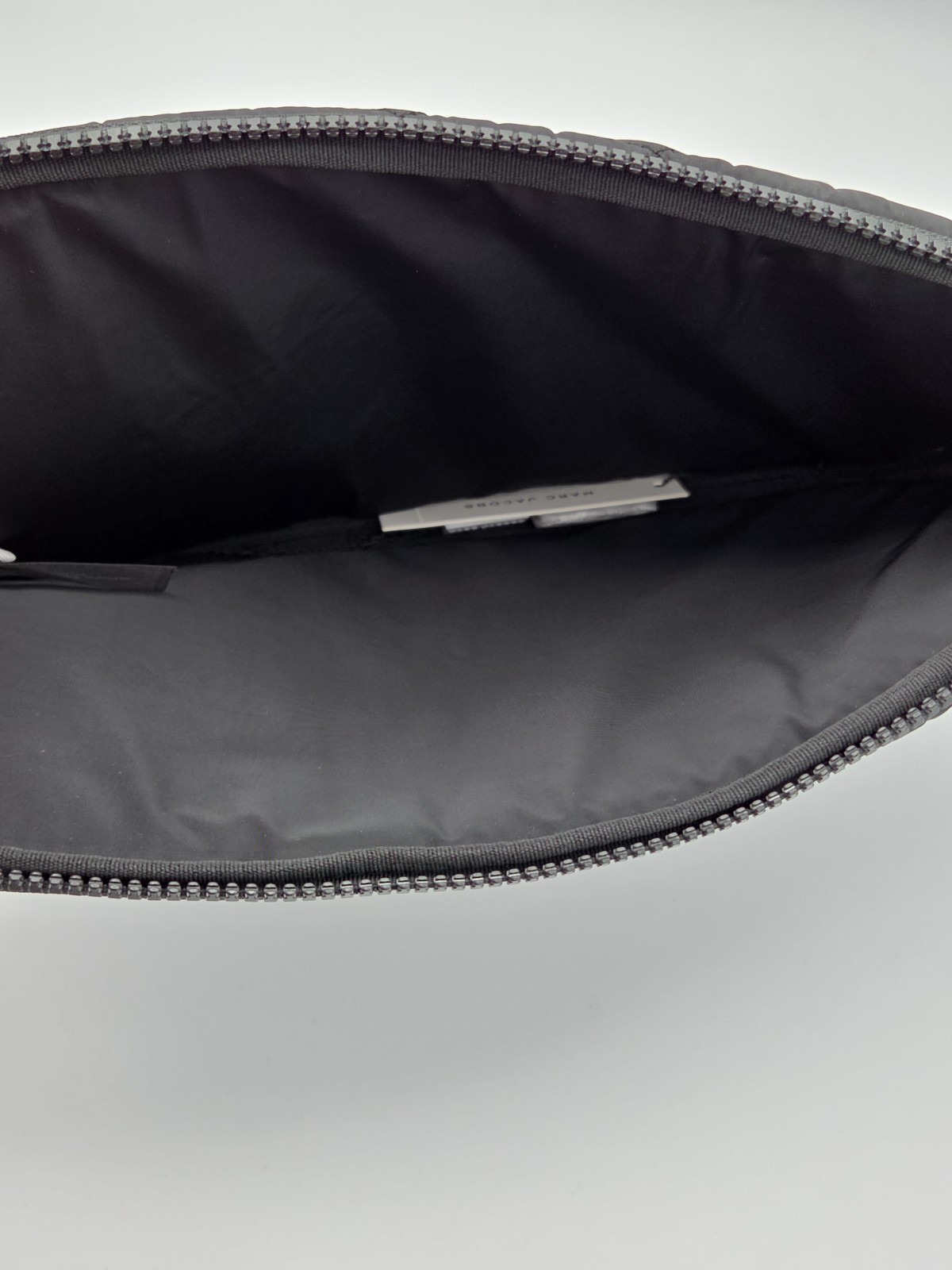 Marc Jacobs NWT Black Quilted Nylon Laptop Sleeve Case 13 Bag Zip Cover Pouch
