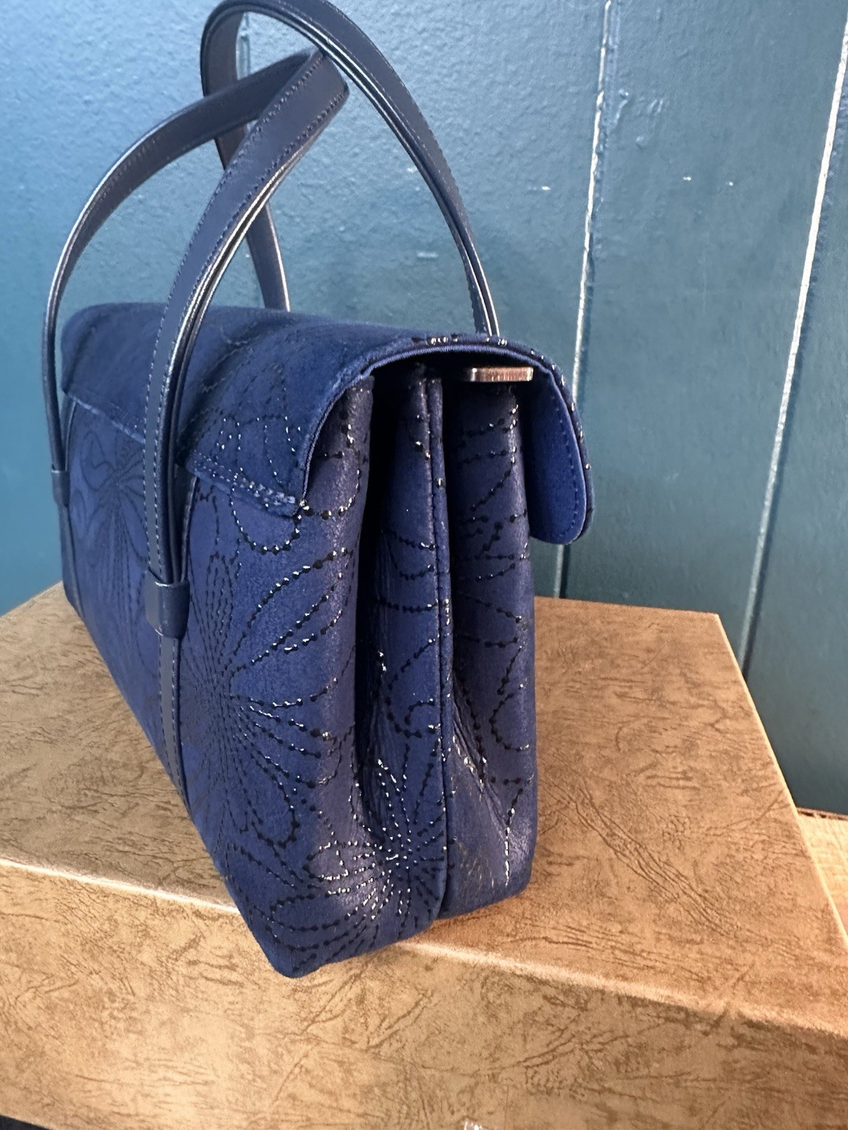 Inden-Ya Indigo Deer Leather Handbag Urushi Floral Japan Box Set