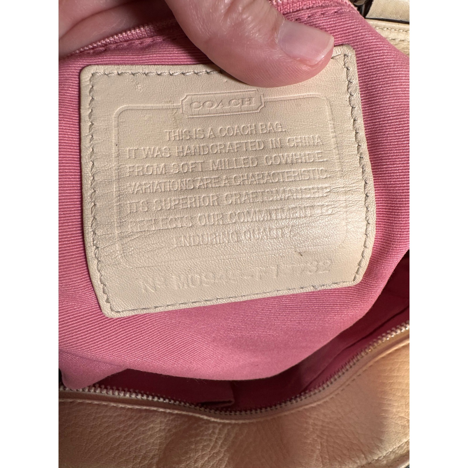 Coach Soho Pleated Tote Beige Pebbled Leather Shoulder Bag Pink Lining F13732