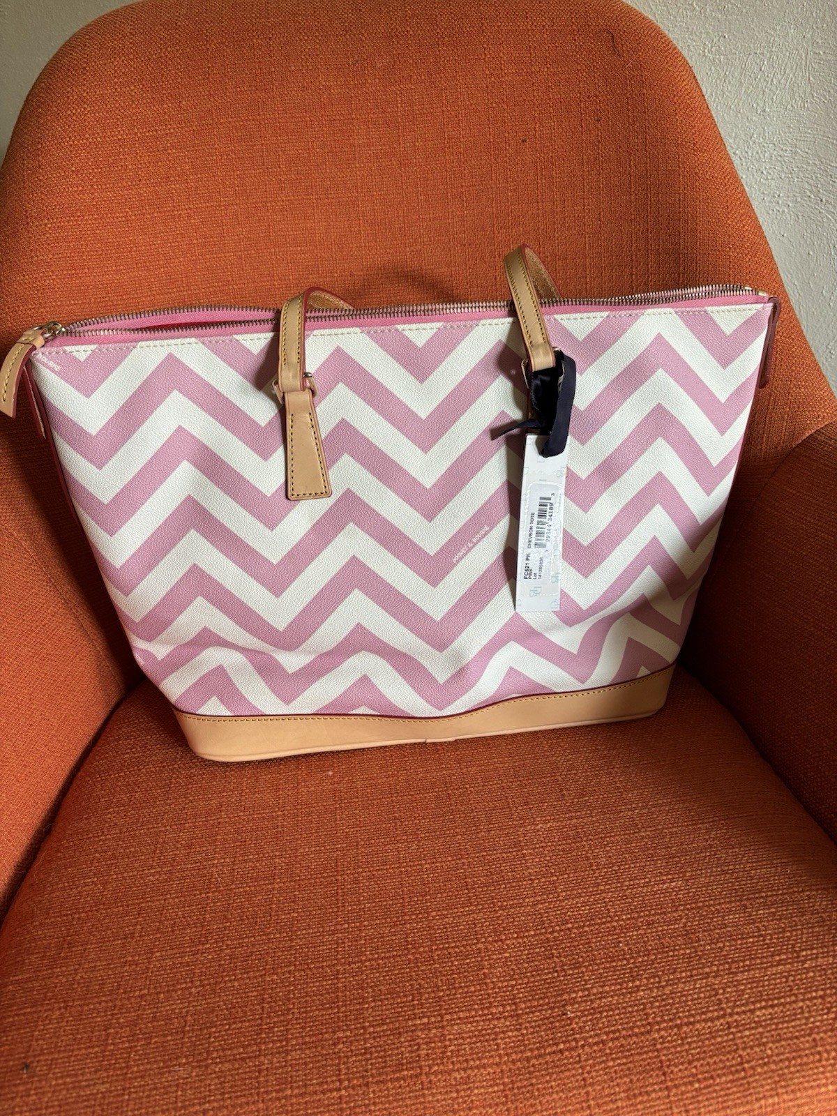 Pink/White Chevron Large Dooney & Bourke Zip Tote Double Brown Handles w Tags