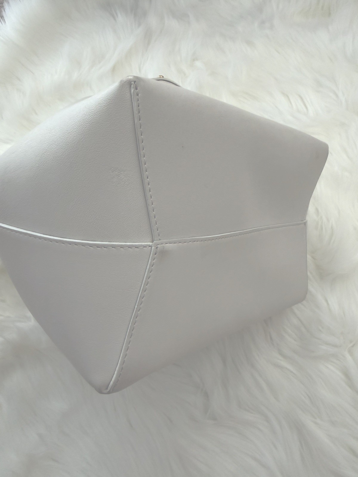 Mansur Gavriel White Medium Large Drawstring Bucket Shoulder Bag with Wristlet