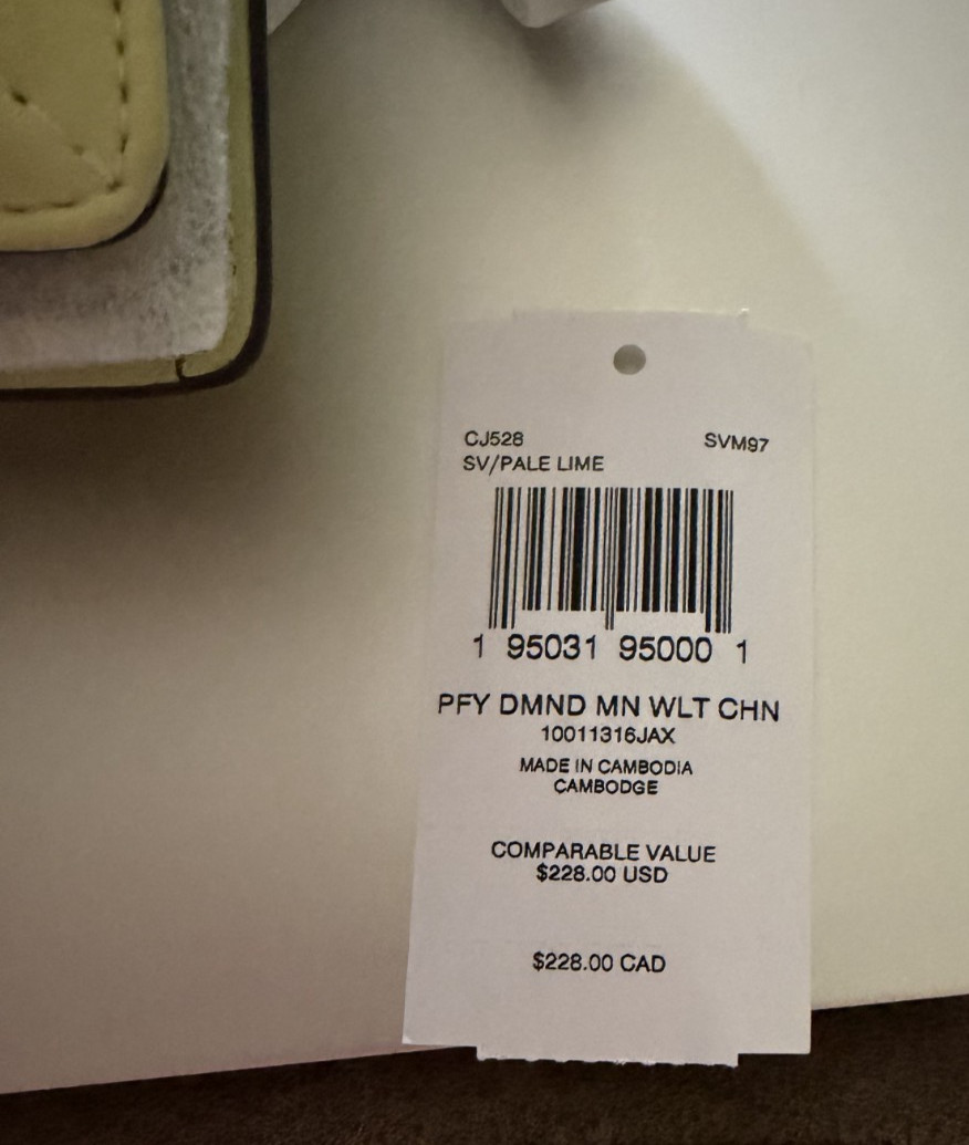 Coach Mini Wallet On A Chain With Puffy Diamond Quilting Pale Lime CJ528 NWT