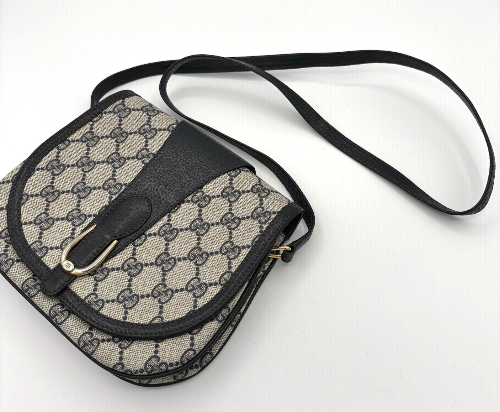 Vintage GUCCI GG Supreme Shoulder Bag Crossbody PVC Leather Navy Authentic 0077