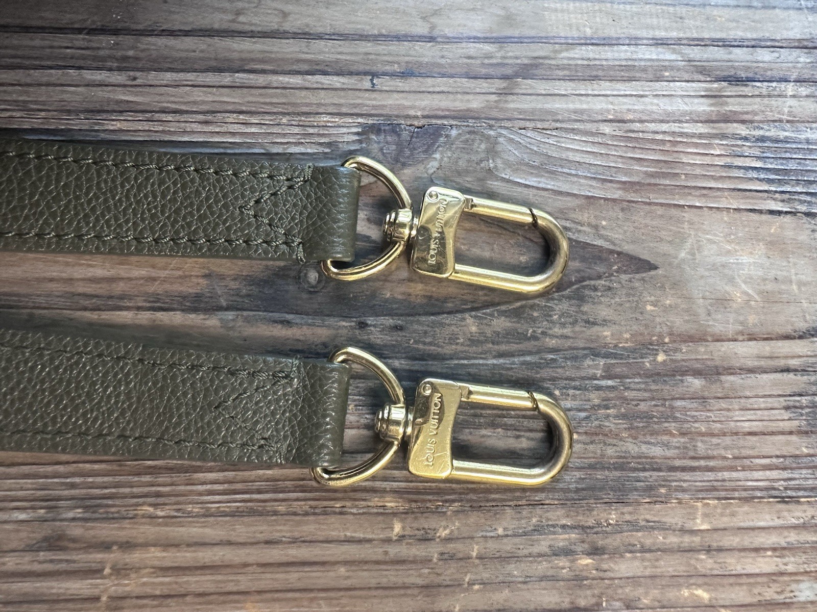 LOUIS VUITTON Empreinte Vosges MM with top handle and shoulder strap