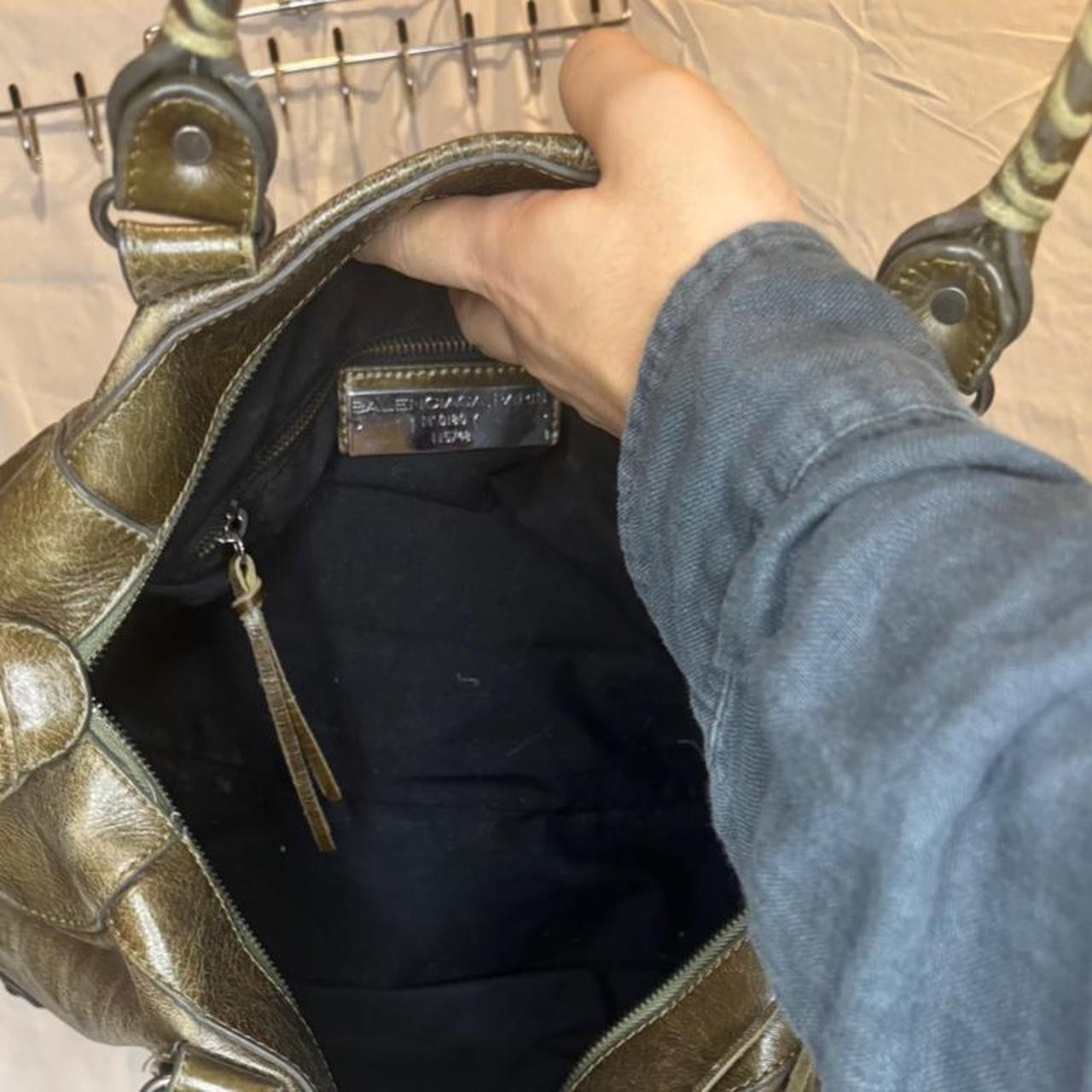 VINTAGE OLIVE BALENCIAGA CITY BAG