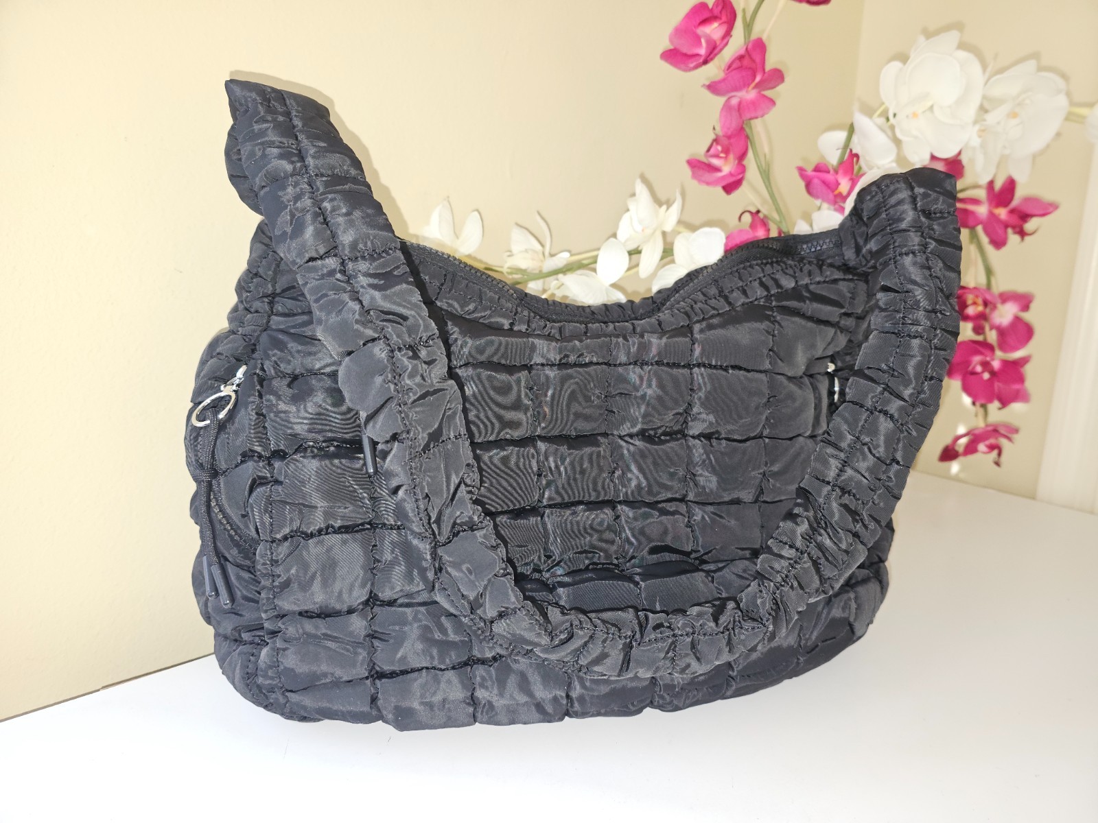 Womens Black Nylon Quilted Large Puffer Tote Shoulder Carryall Bag Side Pockets