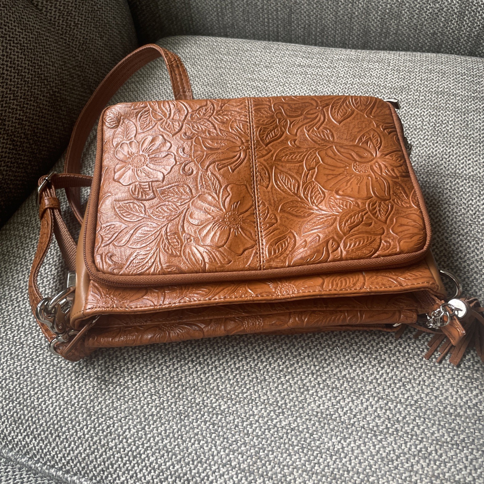 Gun Tote’n Mamas Concealed Carry Brown Leather Tooled Crossbody Bag