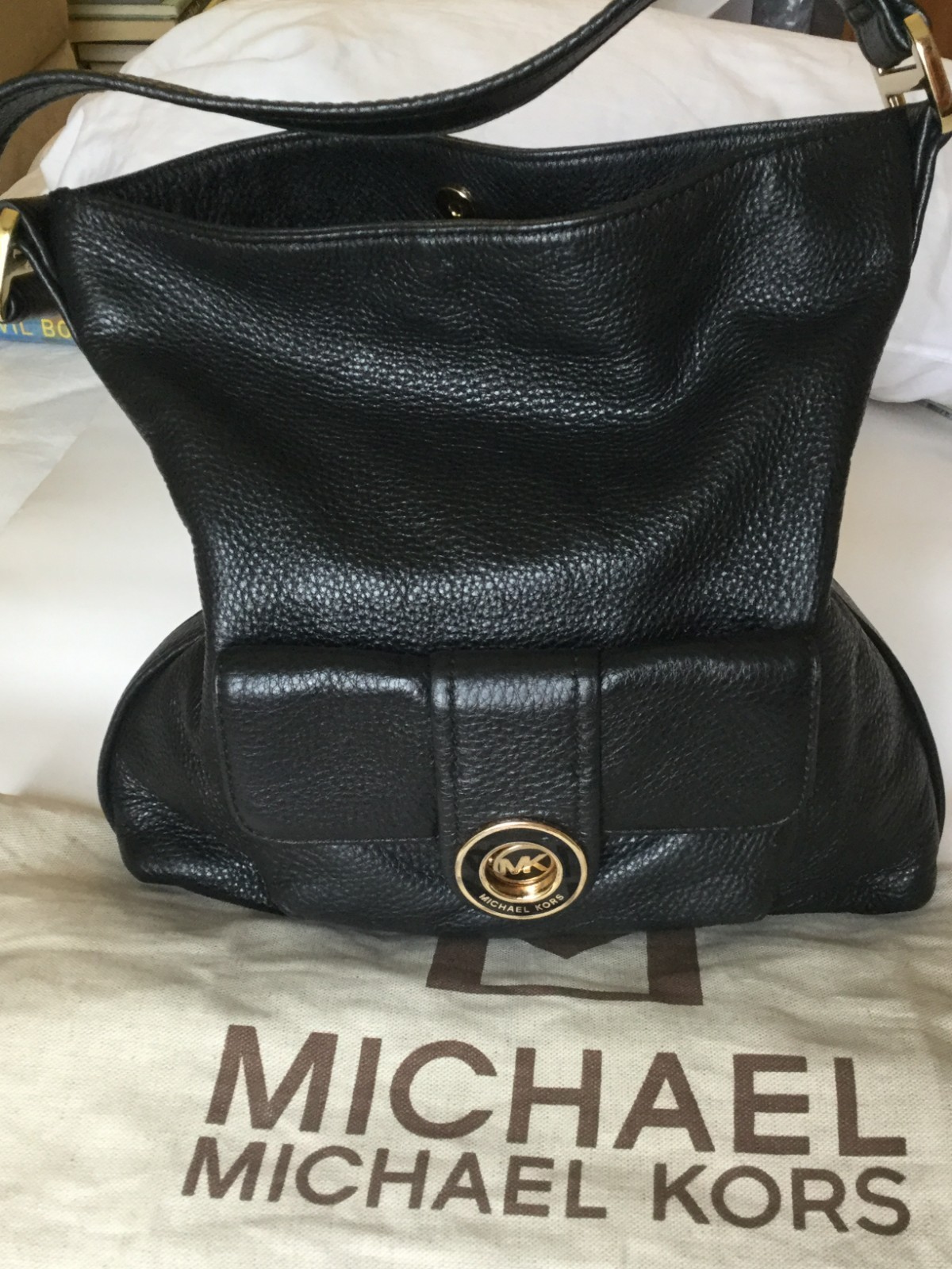$360 Michael Kors Black Pushlock Women’s MK Large Shoulder Bag -Genuine Leather