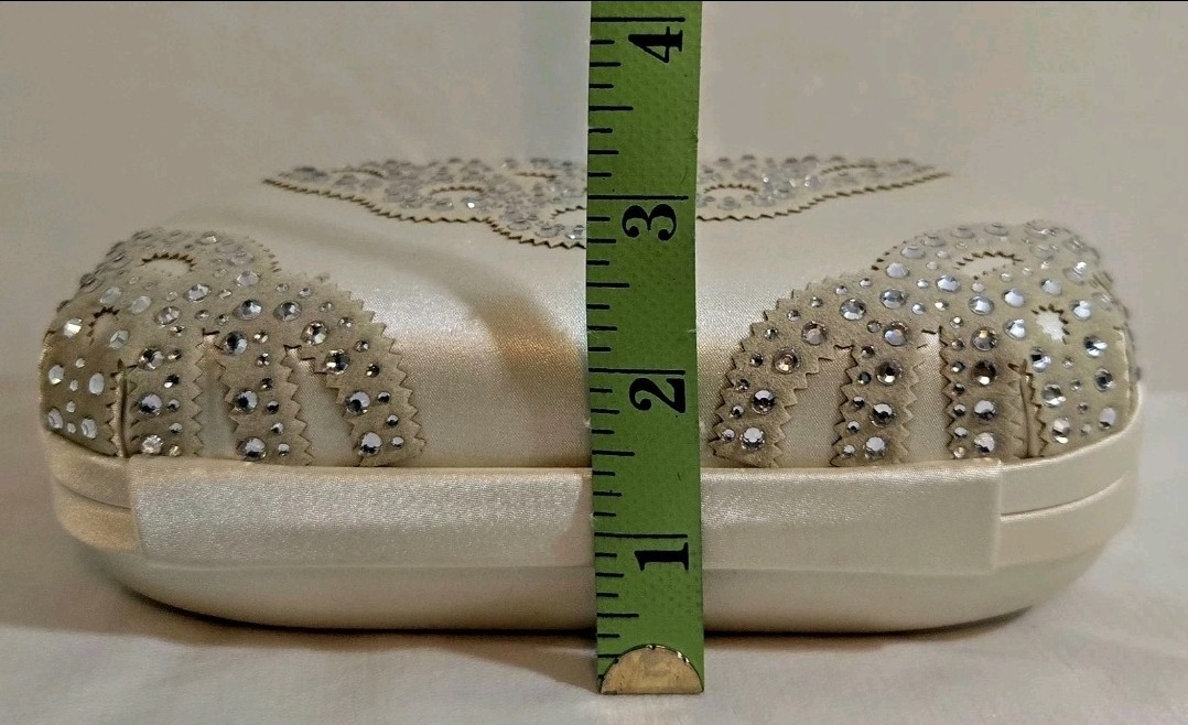 Badgley Mischka Ivory Satin Rhinestone Bridal Wedding Evening Box Clutch