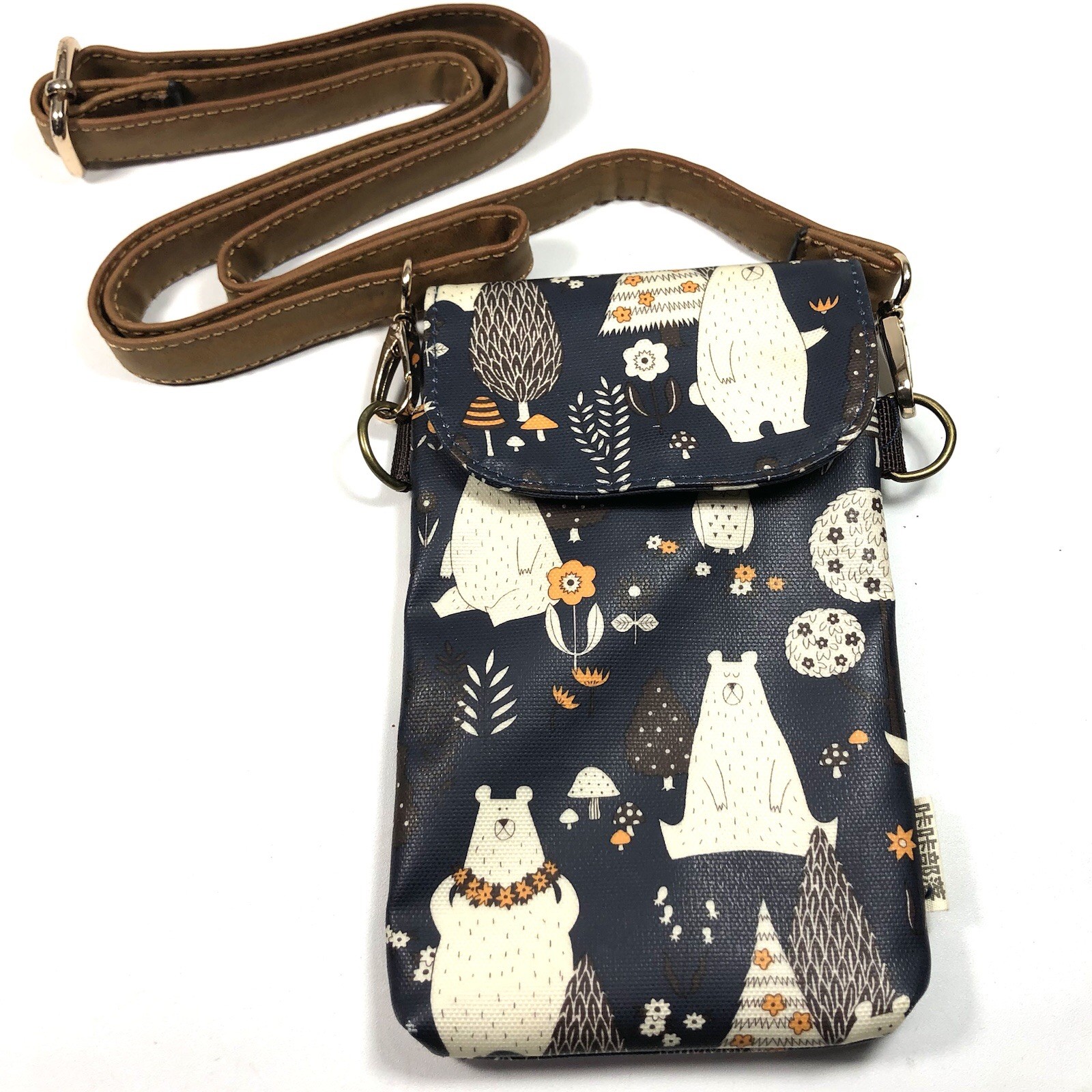 RR Chic Art Print Crossbody Bag Compact Zipper Flap Travel Purse Water Resistant