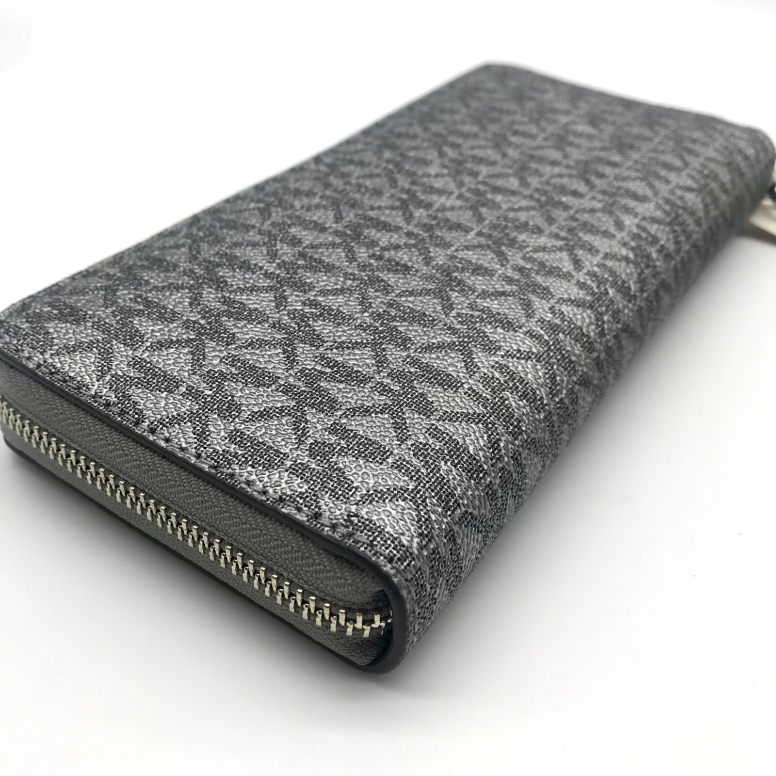 Michael Kors Dark Silver Monogram Jet Set Wristlet – NWT