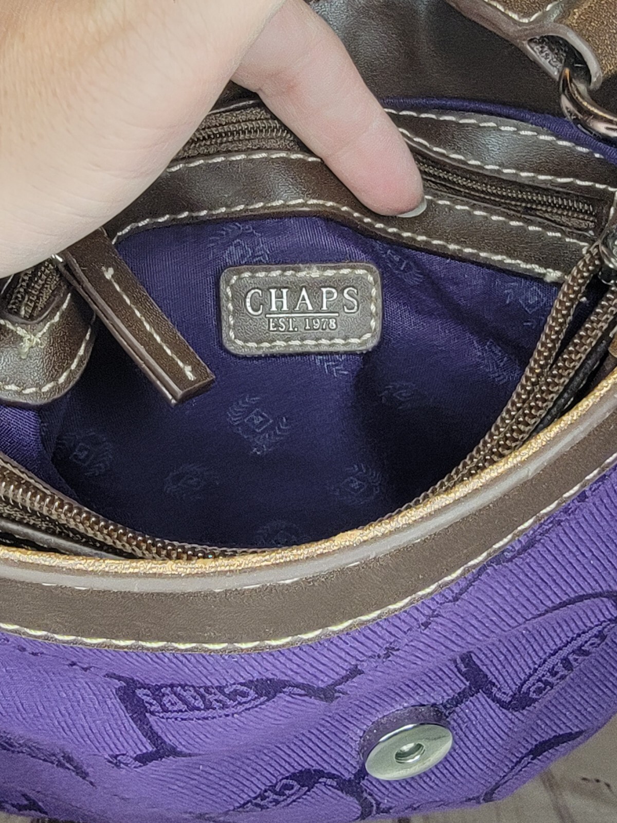 Chaps Small Multi-pocket Crossbody/Shoulderbag Purple/Brown Adjustable Strap