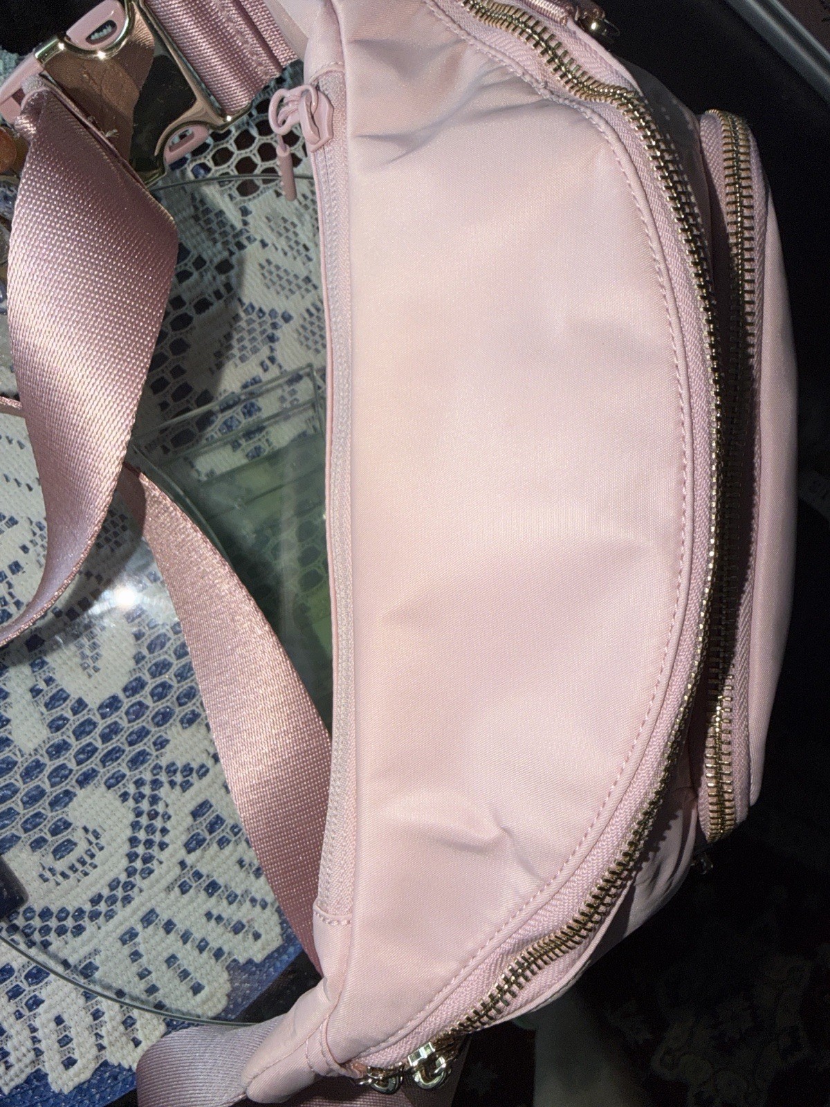 Lululemon Everywhere Belt Bag Light Pink