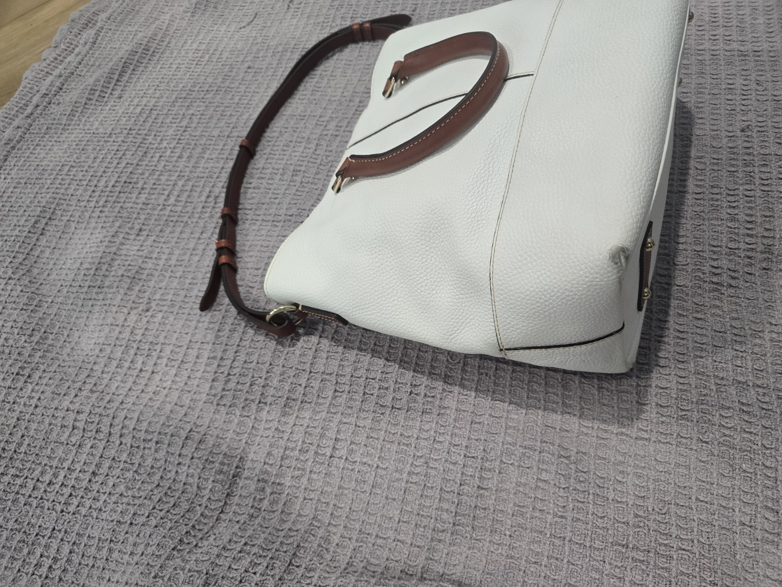 Dooney & Bourke Chelsea Shopper White Pebbled Leather Tote Shoulder Bag Large