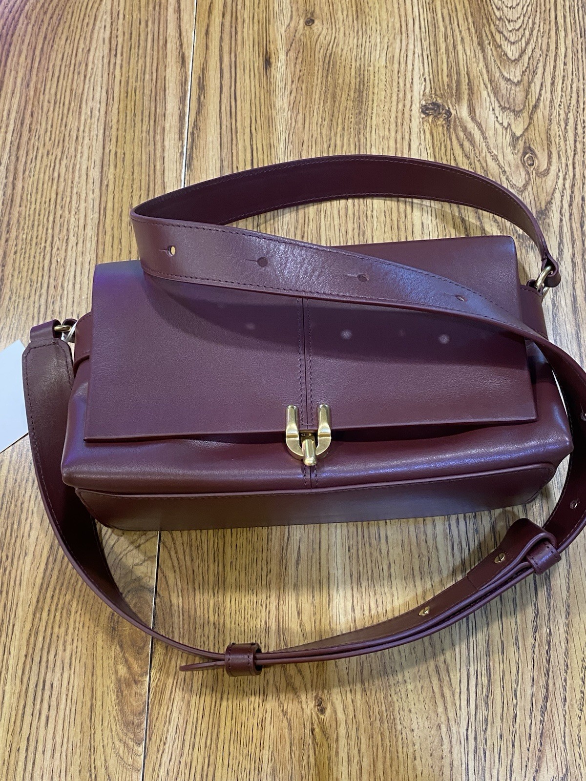 Leo et Violette Le Marcia Crossbody and Shoulder Leather Bag Bordeaux NWT