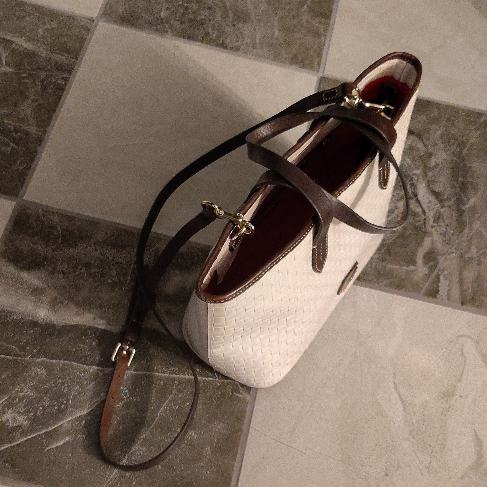 Dooney & Bourke White Tote Zip Brown Handles Detachable Strap Red Lining Gold