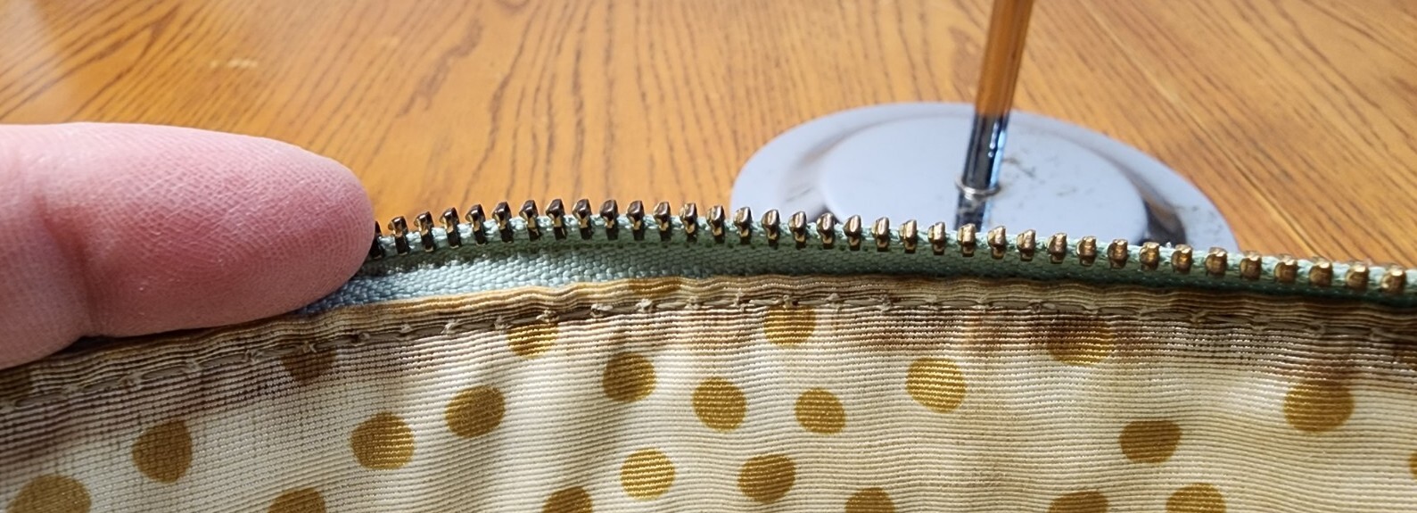 Kate Spade Mint Green Leather With Part Silver Chain Bag