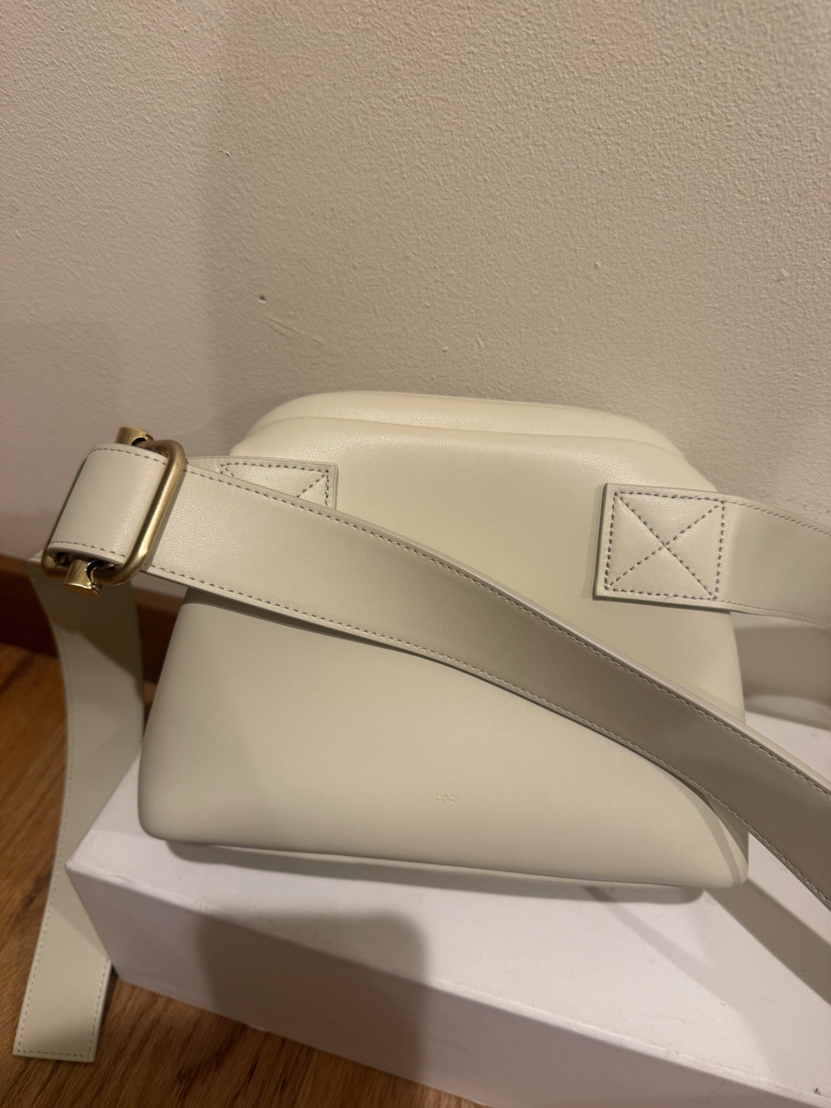 OSOI Mini Brot hobo Bag (worn Once)