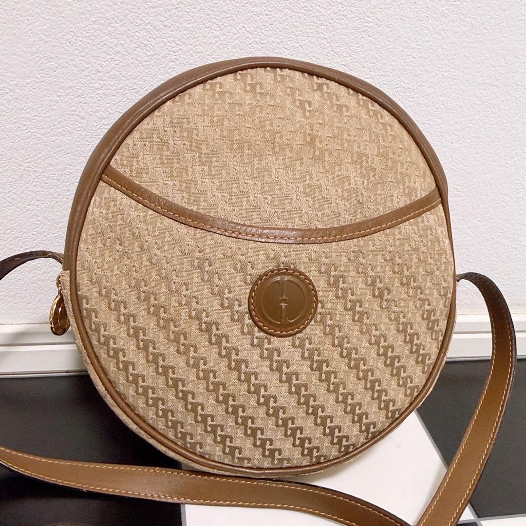 GUCCI Canvas Round Shoulder Bag Authentic Brown Compact Crossbody Purse