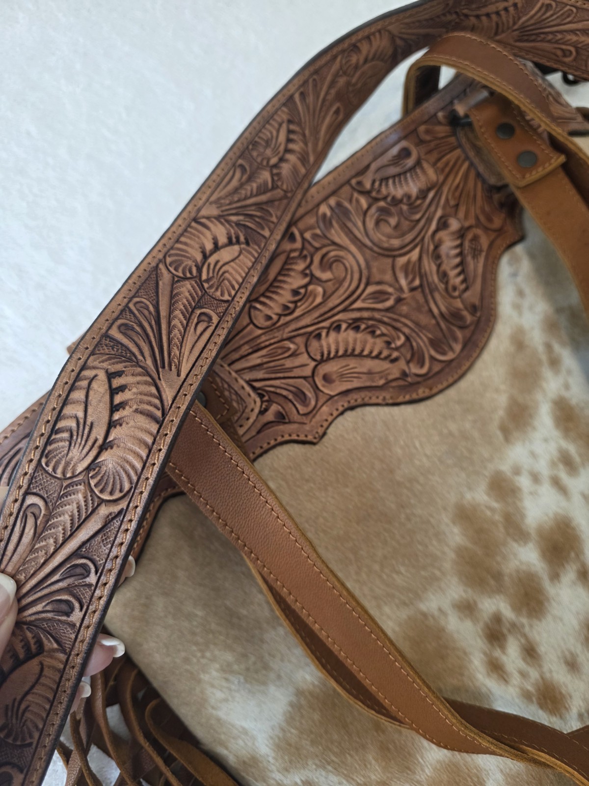 American Darling Concealed Carry COWHIDE/FRINGE TOTE HANDCARVED LEATHER STRAP