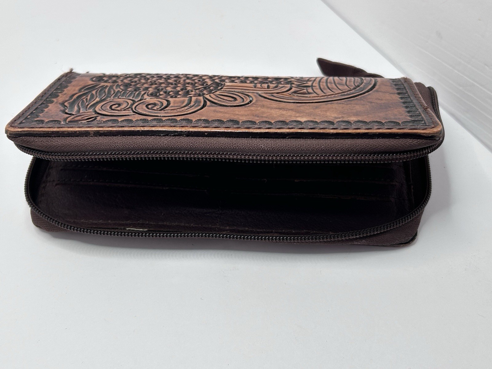 AD AMERICAN DARLING HAND CARVED LEATHER WALLET TAN BROWN WITH CACTUS EUC