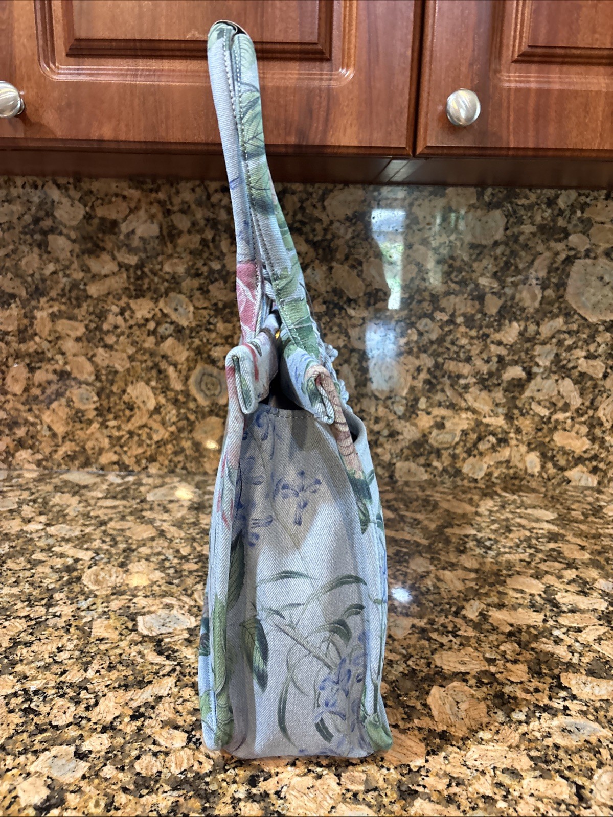 NEW Vince Camuto Extra Large Blue Floral Denim Double Handle Canvas Orla Tote