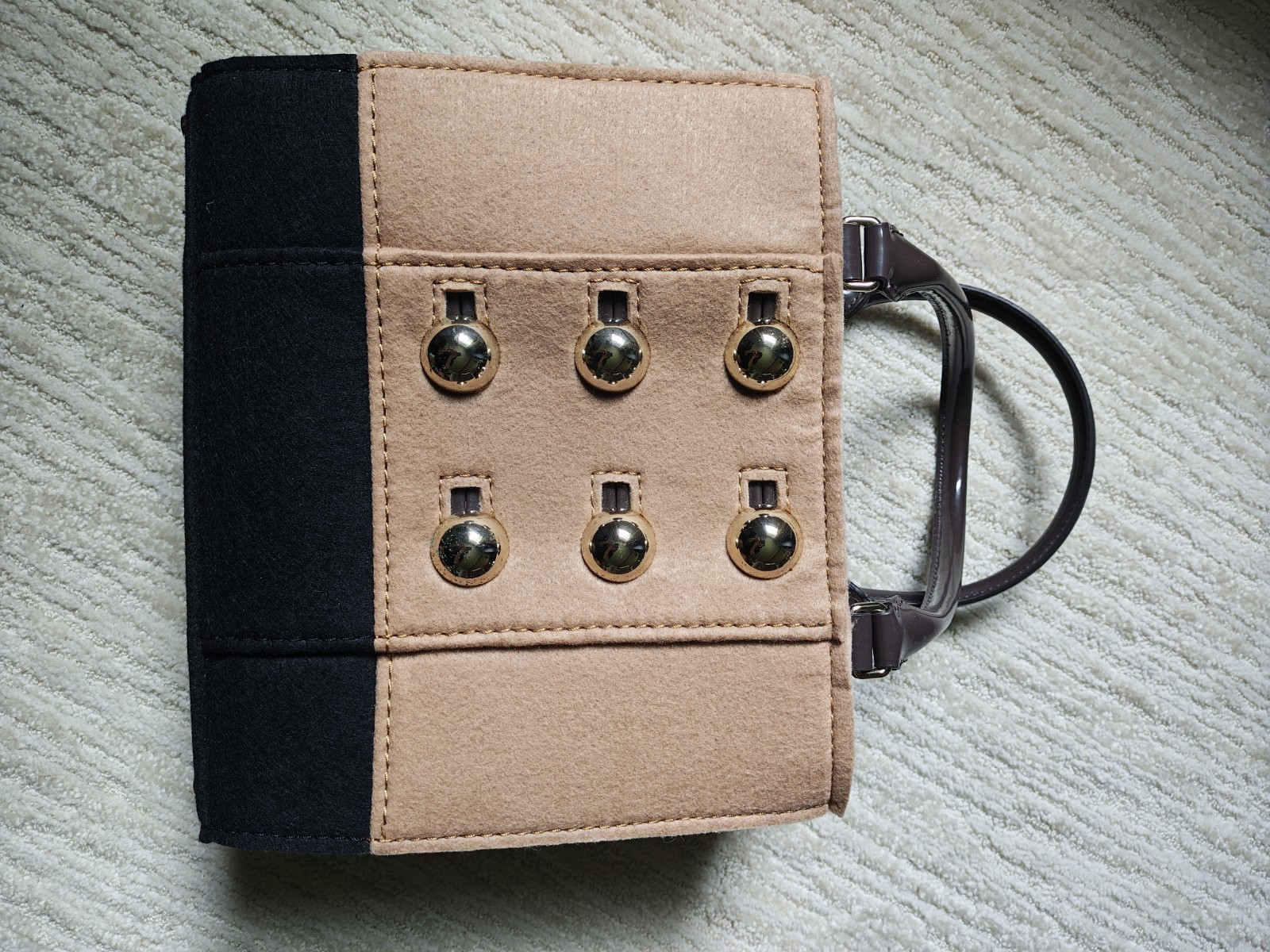 KATE SPADE BEANTOWN QUINN TOTE BAG WOOL FELT GOLD BUTTONS TAN/BROWN