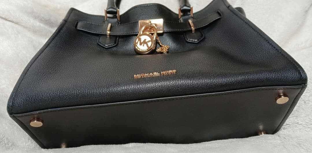 Michael Kors Black Leather Tote Bag with Key, Shoulder Strap, Near Mint