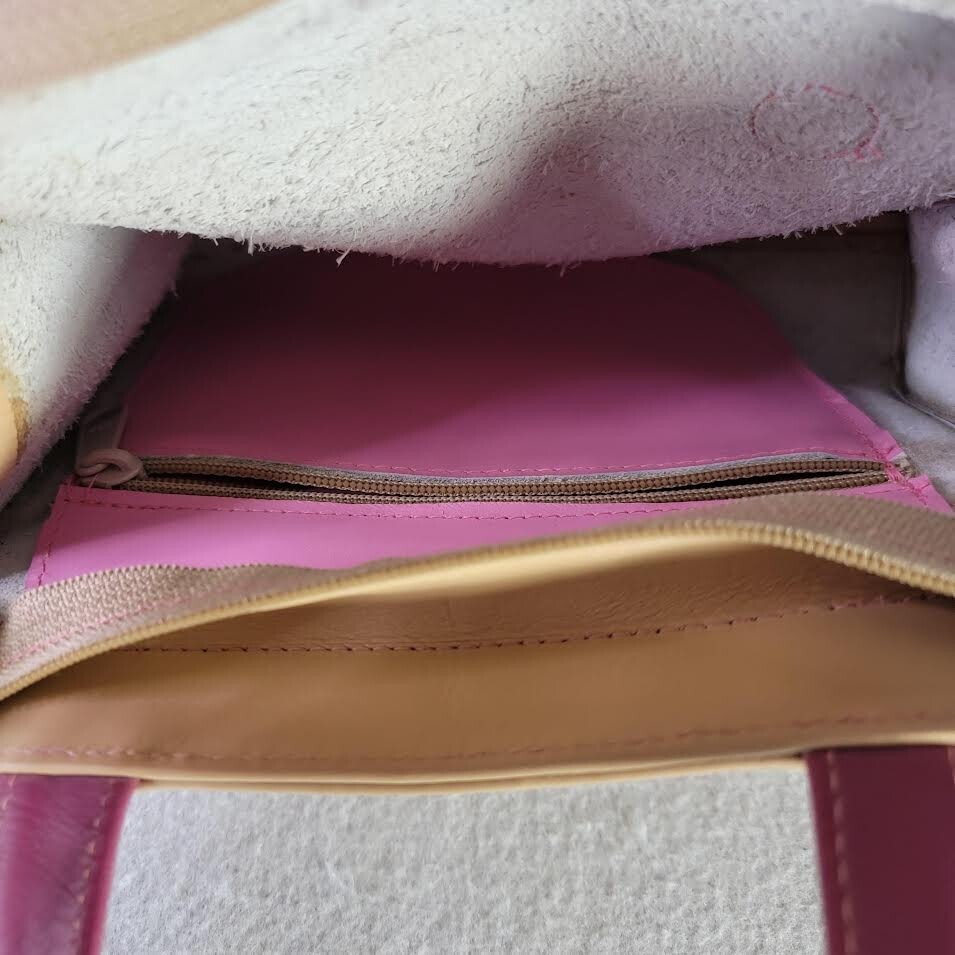 Vintage Handcrafted Purse Beige/Pink Leather Daisy Detail Handles RetroY2K NYC