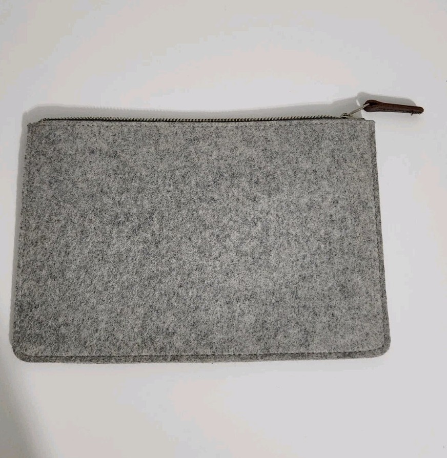 Graf Lantz Light Gray Merino Wool Felt Zipper Clutch Bag Pouch 9.5×6.5×1