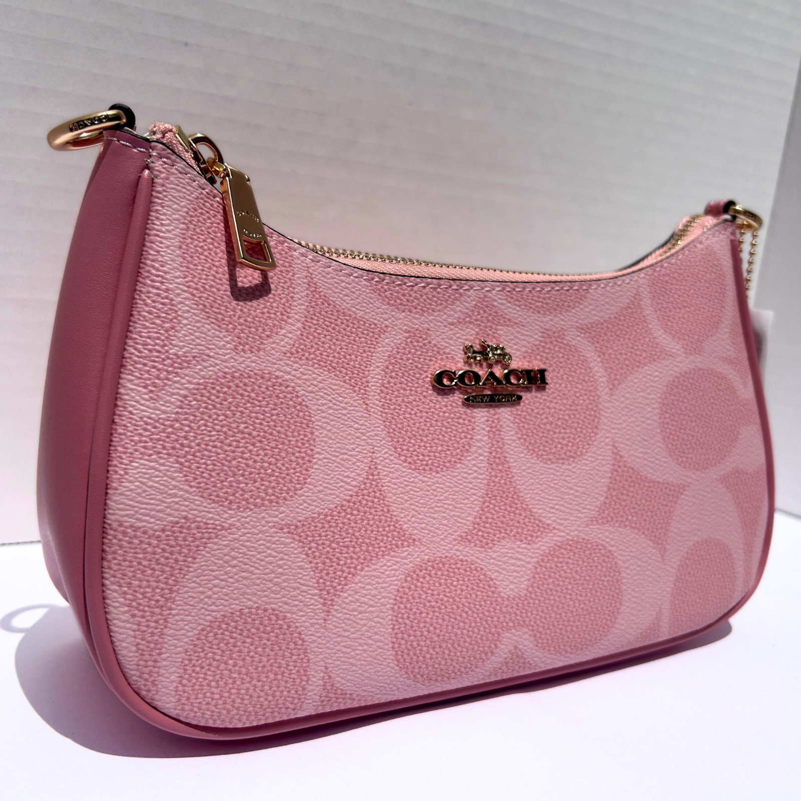 NEW COACH Teri Shoulder Bag In signature canvas/Gold/Powder Pink CAL51