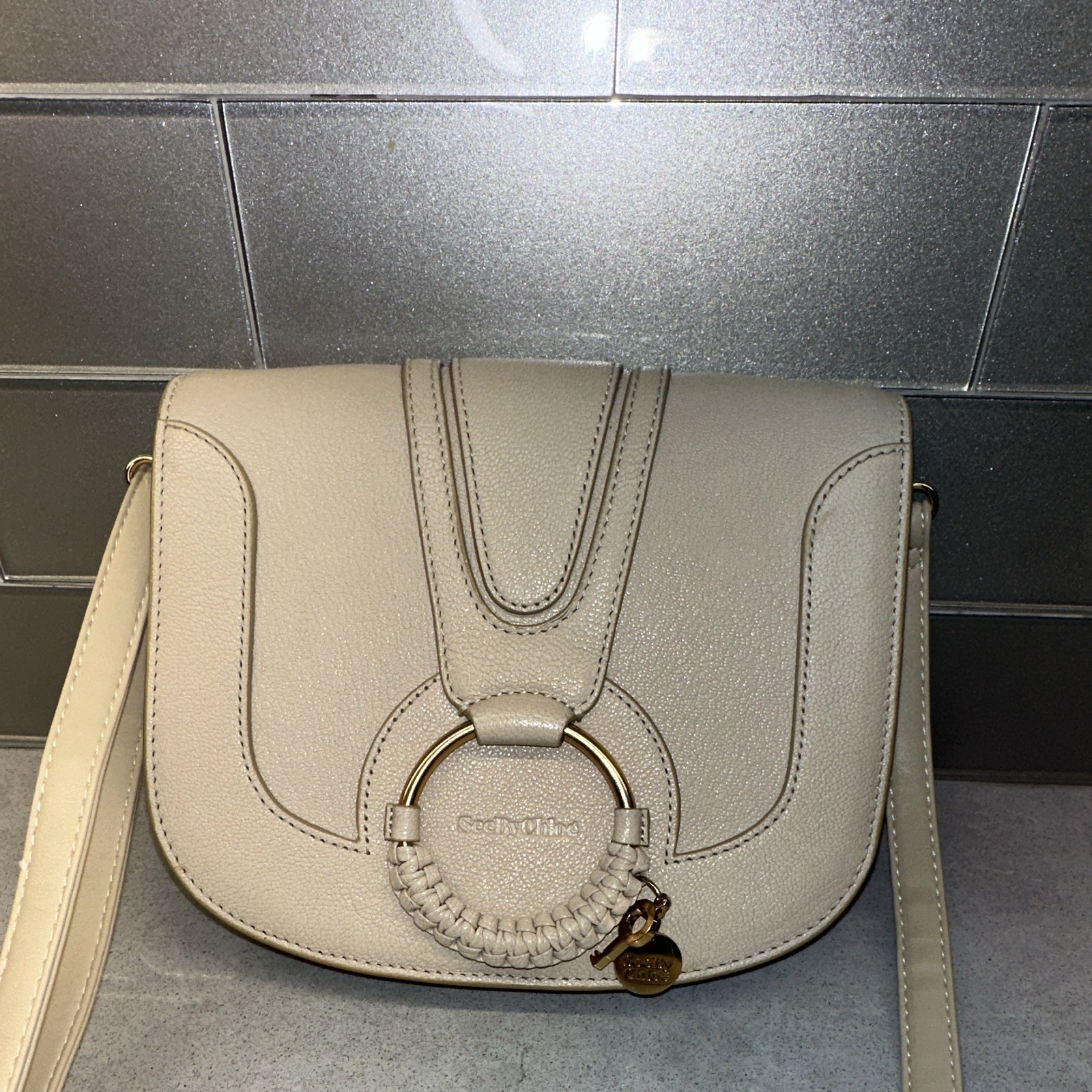 See By Chloé Beige Pebbled Saddle Crossbody Bag Gold Hardware Logo Det Strap