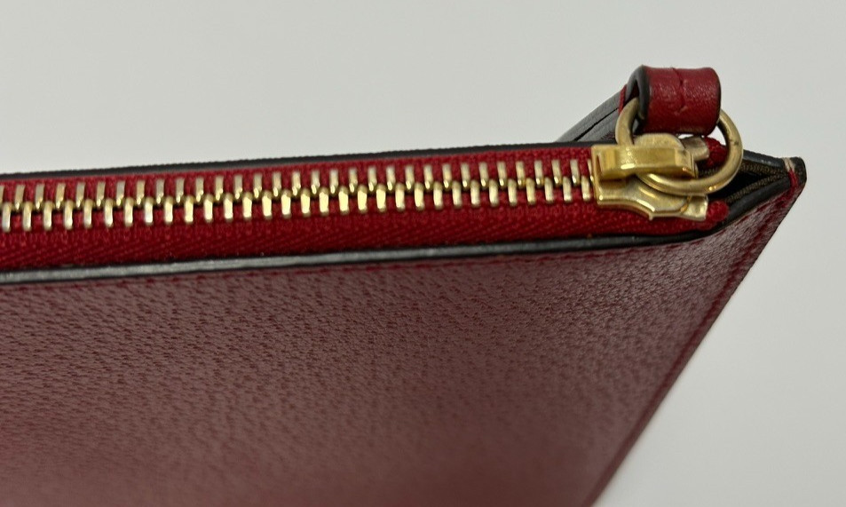 GUCCI GG SUPREME RED TIAN PRINT CANVAS + LEATHER ZIP PORTFOLIO CLUTCH ~ $1,000